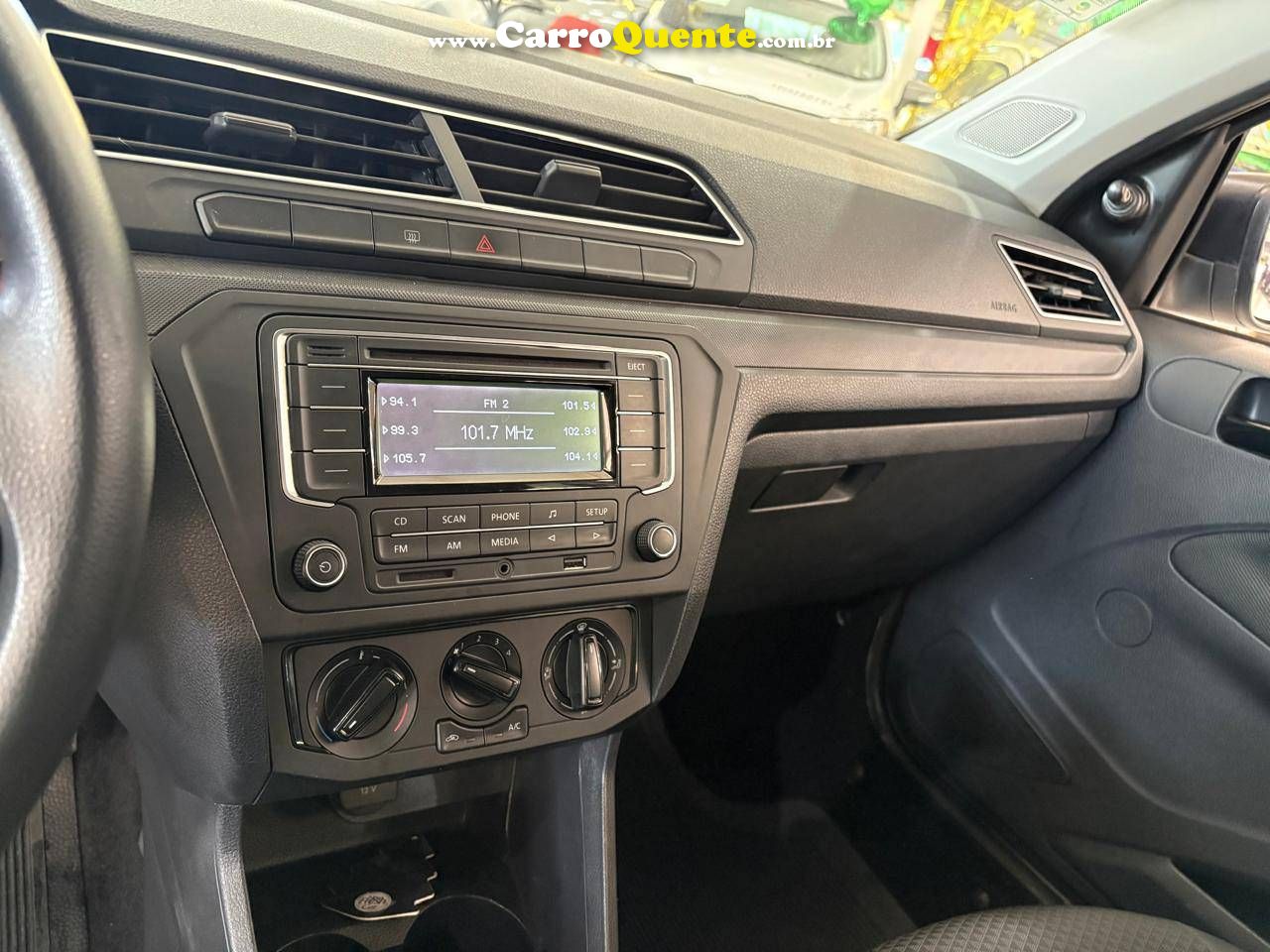 VOLKSWAGEN VOYAGE 1.0 12V MPI TOTALFLEX 2023 - Loja