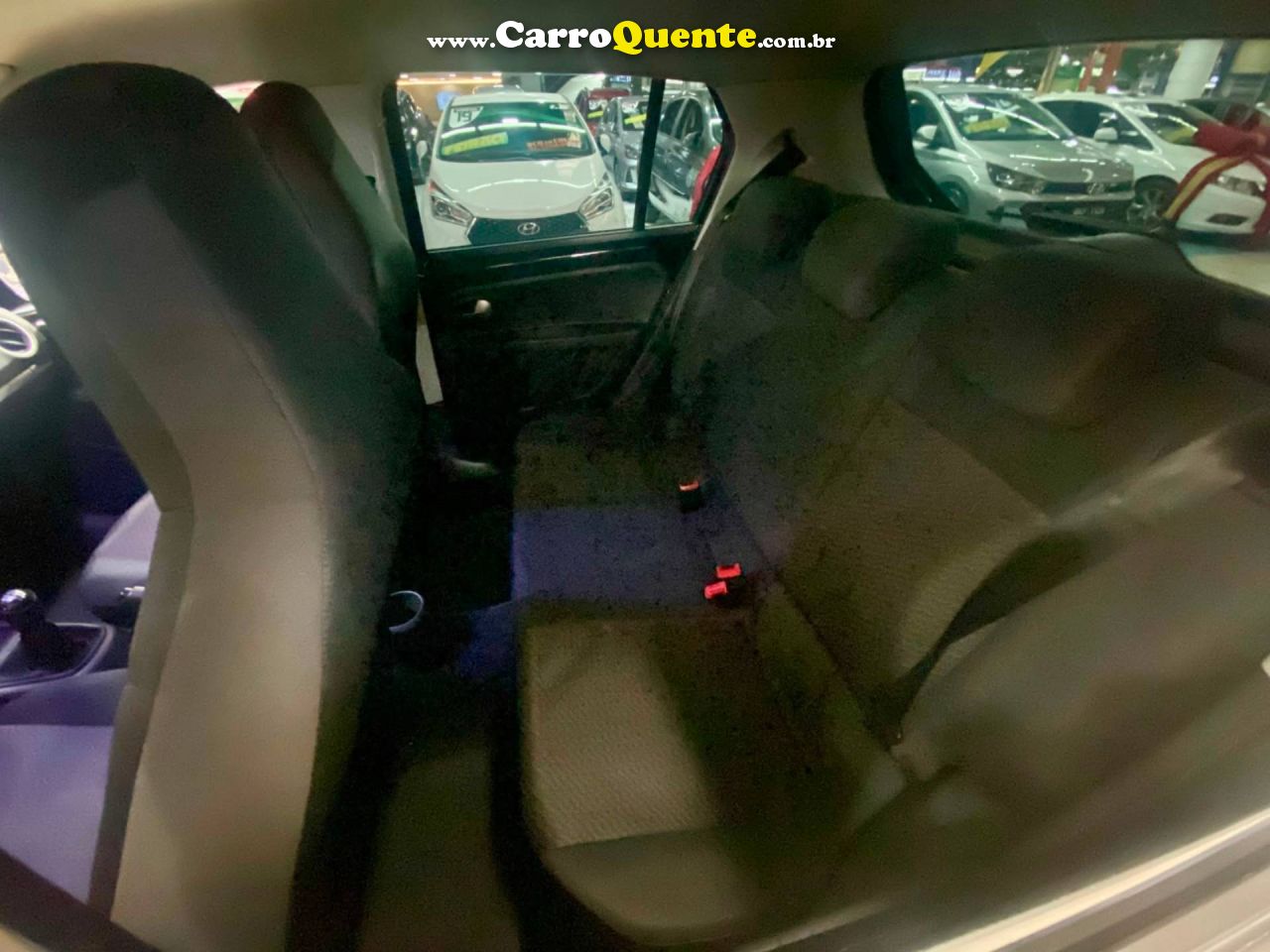 VOLKSWAGEN UP 1.0 TSI MOVE UP 12V 2019 - Loja