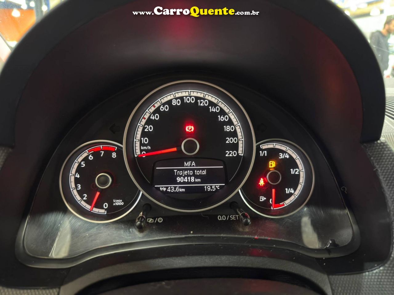VOLKSWAGEN UP 1.0 TSI MOVE UP 12V 2018 - Loja