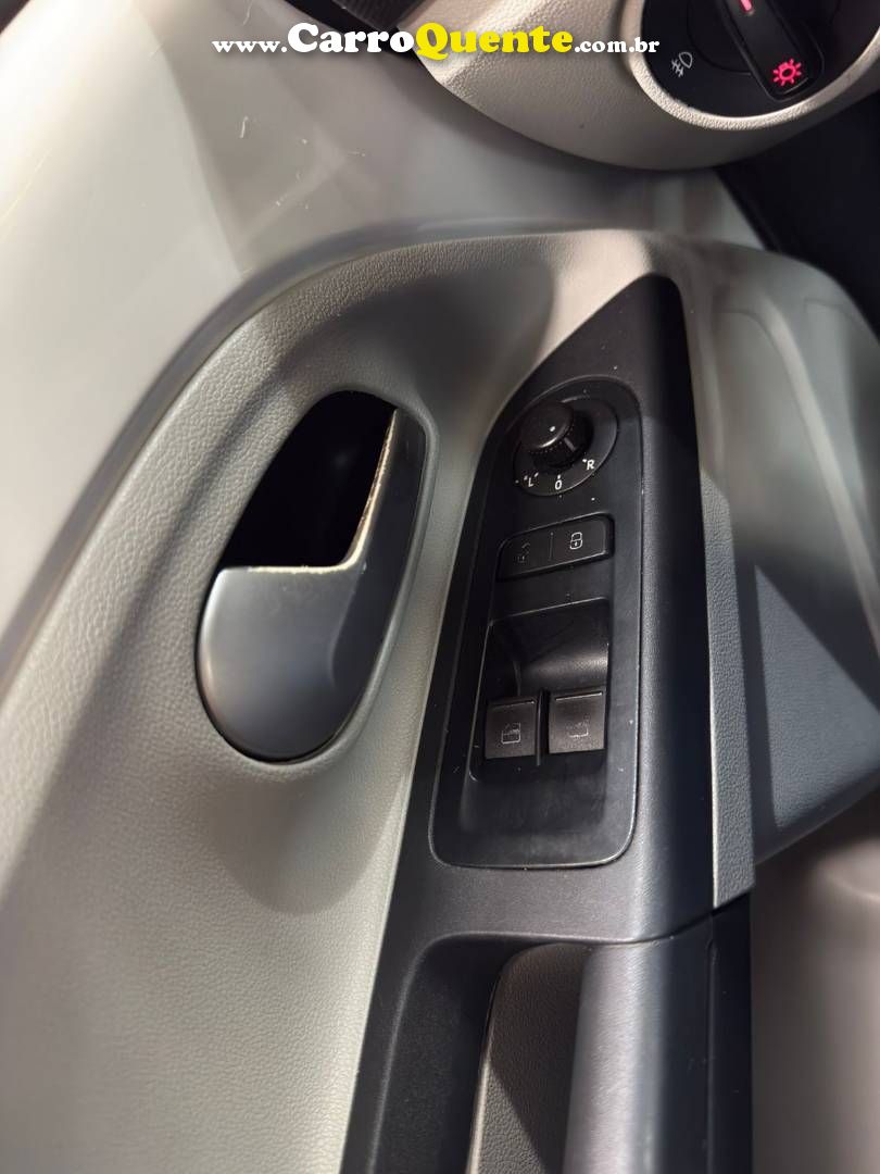 VOLKSWAGEN UP 1.0 TSI MOVE UP 12V 2018 - Loja