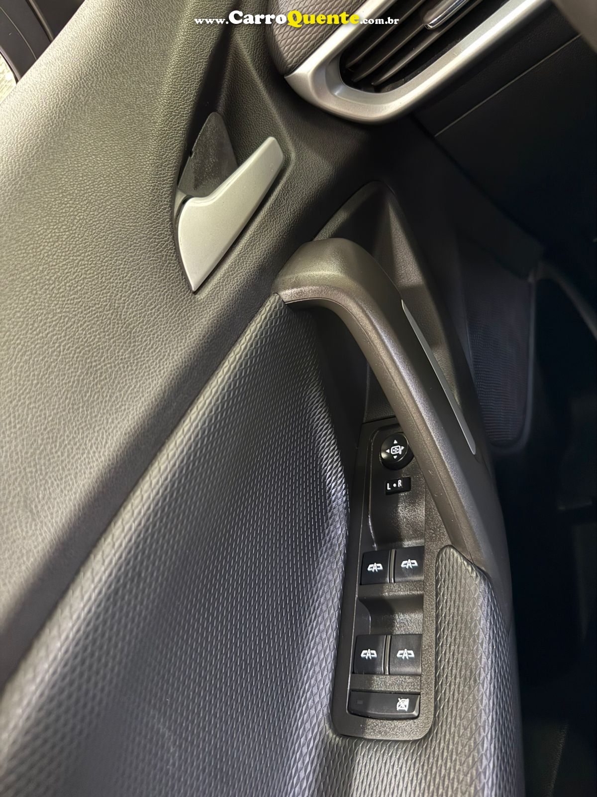 CHEVROLET TRACKER 1.0 TURBO LT 2024 - Loja
