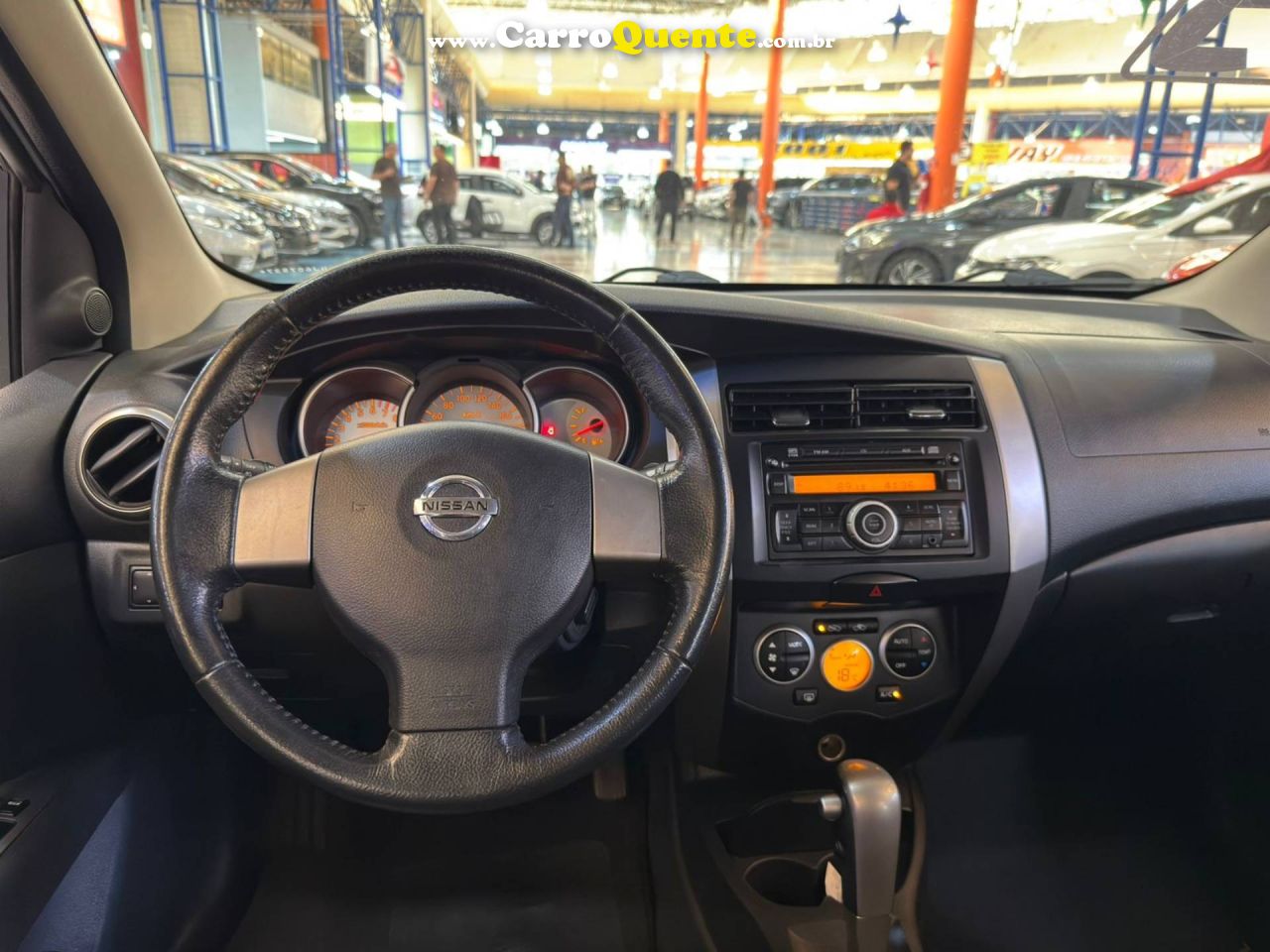 NISSAN LIVINA 1.8 SL X-GEAR 16V 2013 - Loja