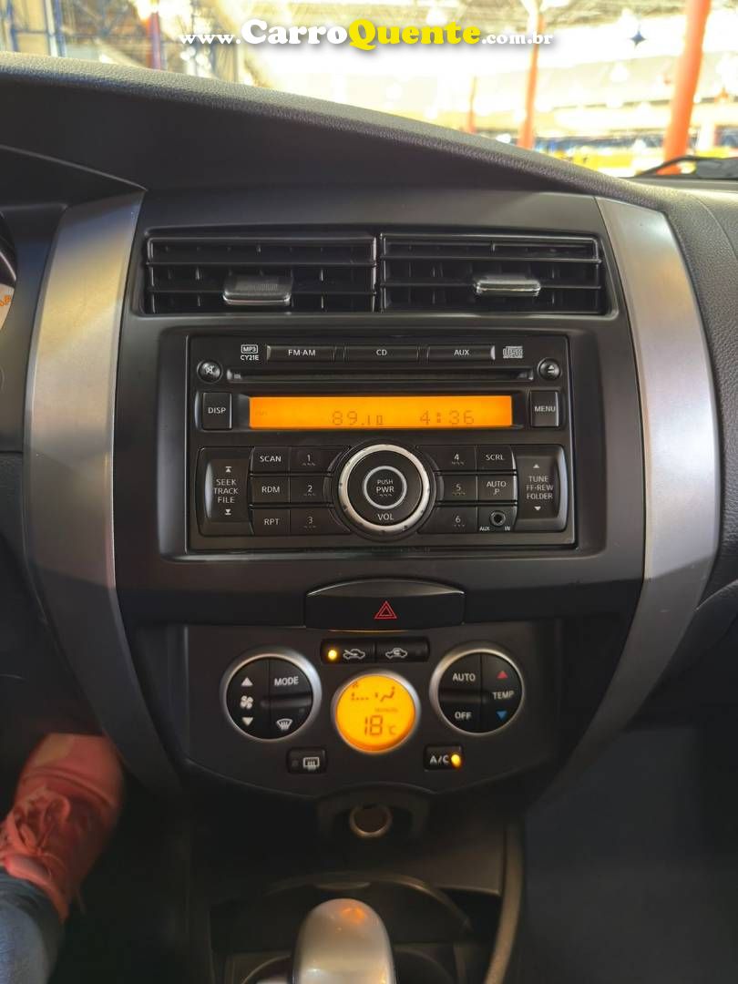 NISSAN LIVINA 1.8 SL X-GEAR 16V 2013 - Loja
