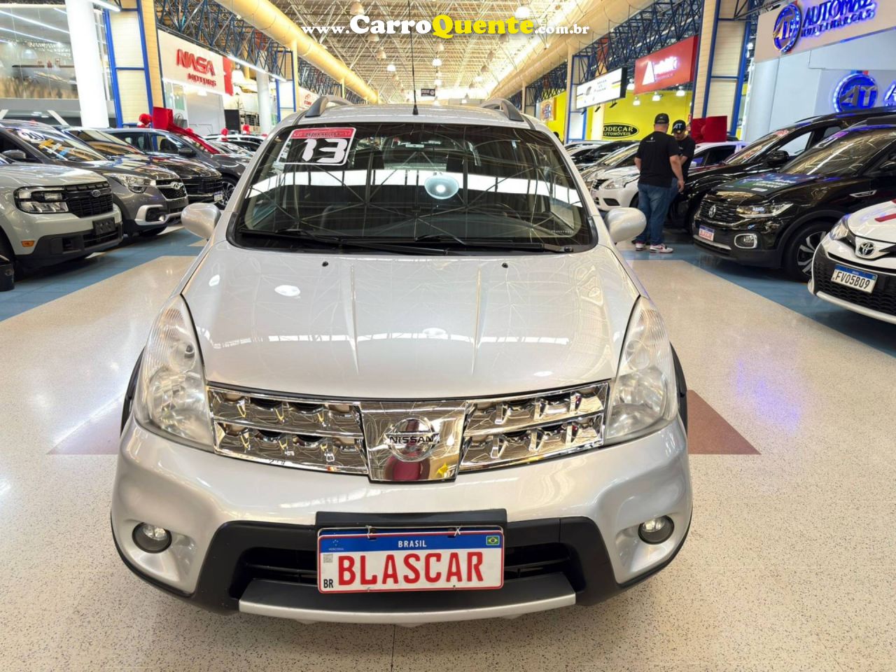 NISSAN LIVINA 1.8 SL X-GEAR 16V 2013 - Loja