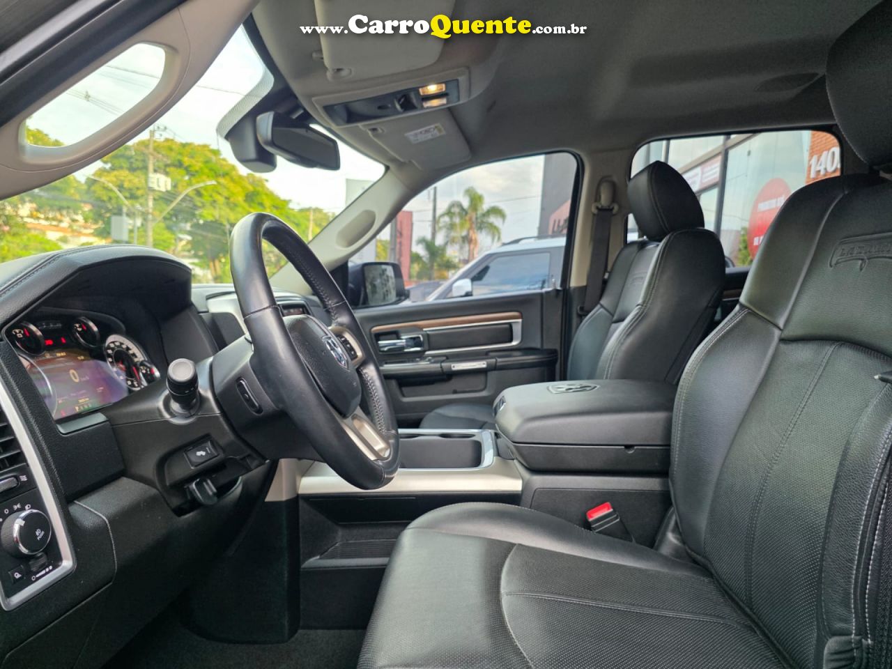 RAM   RAM CLASSIC LARAMIE NIGHT EDITION   PRETO 2022 5.7 GASOLINA - Loja