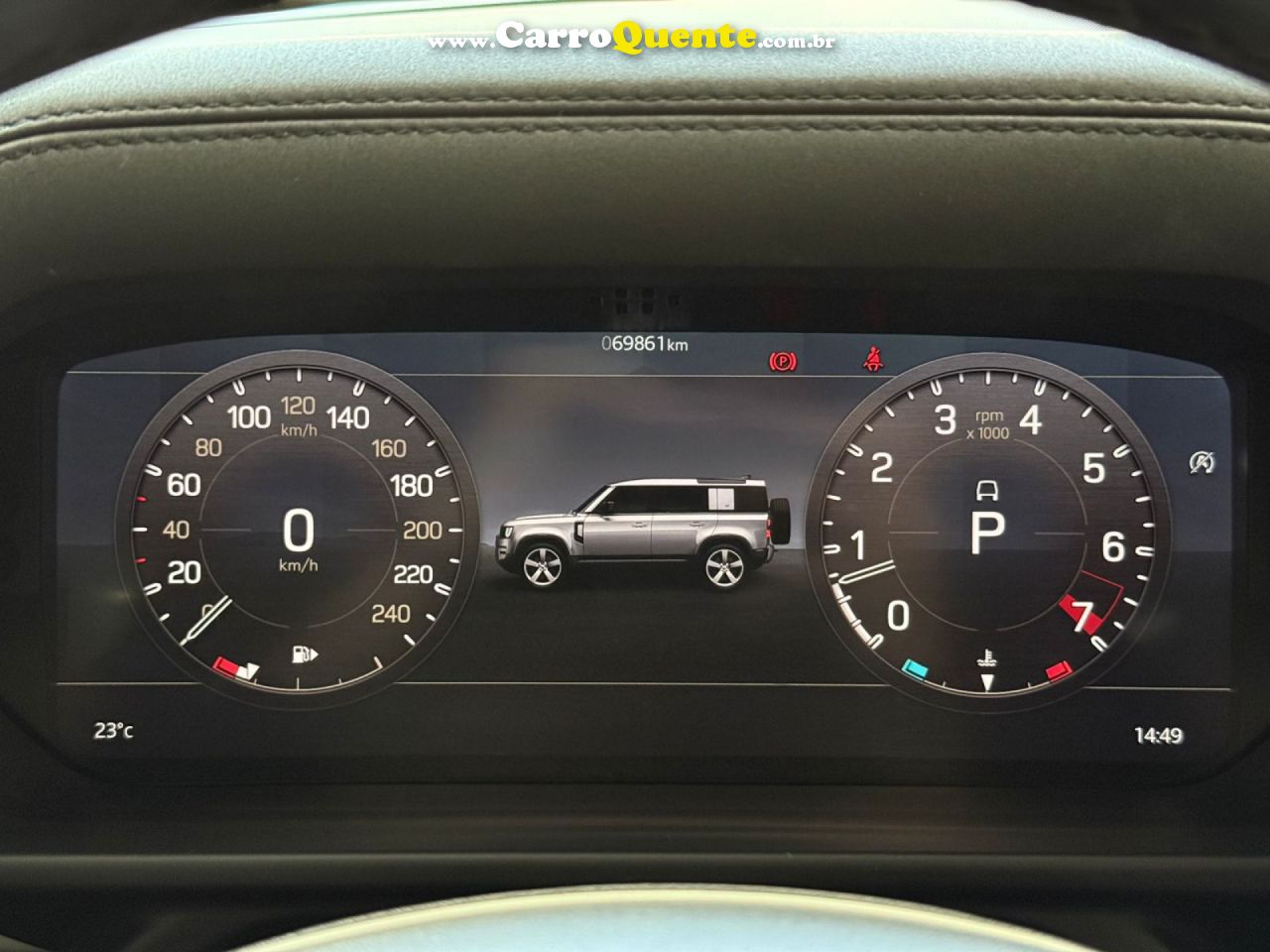 LAND ROVER   DEFENDER 110 2.0 TURBO SE SI4 AUT.   MARROM 2020 2.0 GASOLINA - Loja