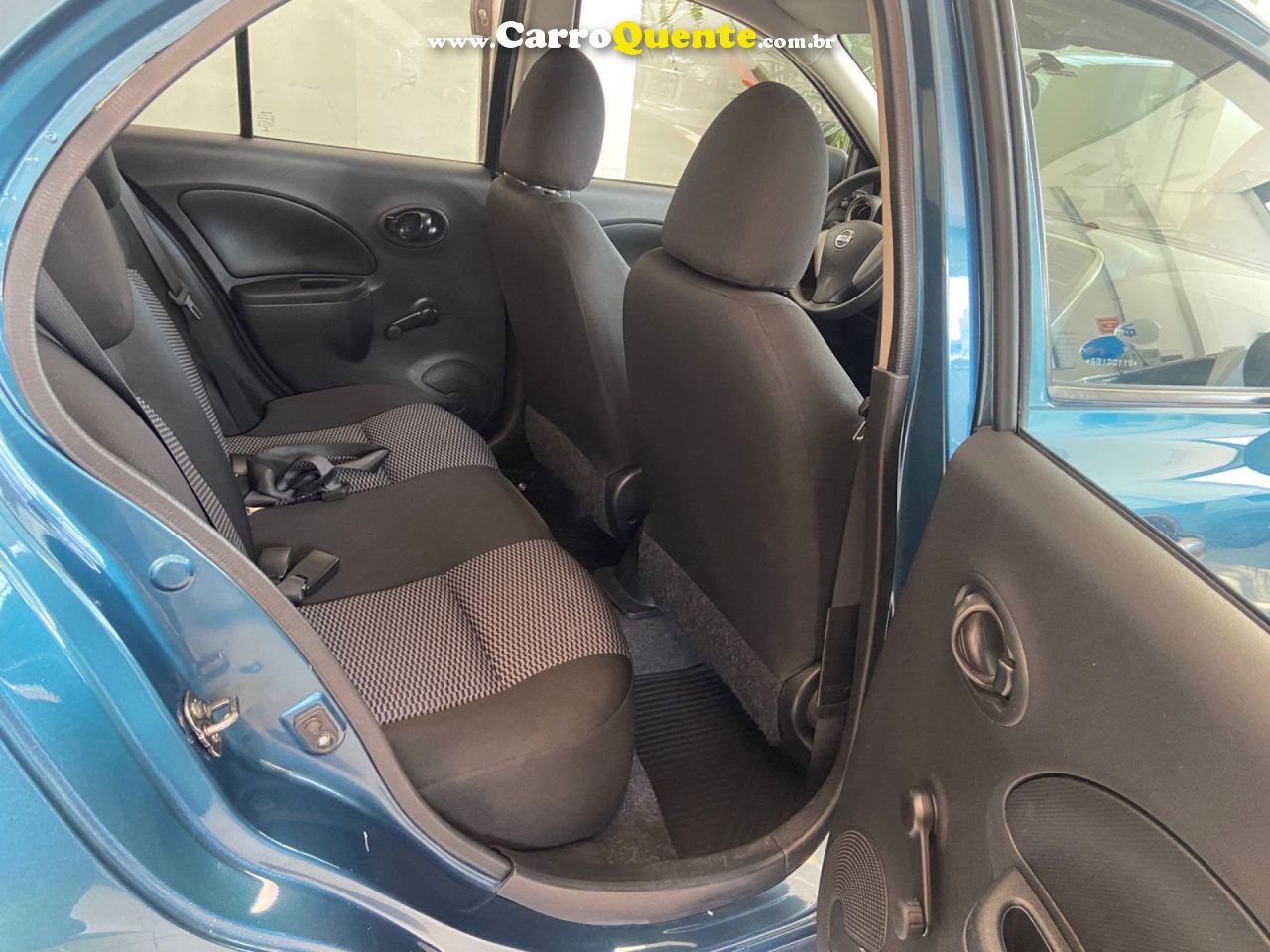 NISSAN   MARCH 1.6S   AZUL 2016 1.6 FLEX - Loja