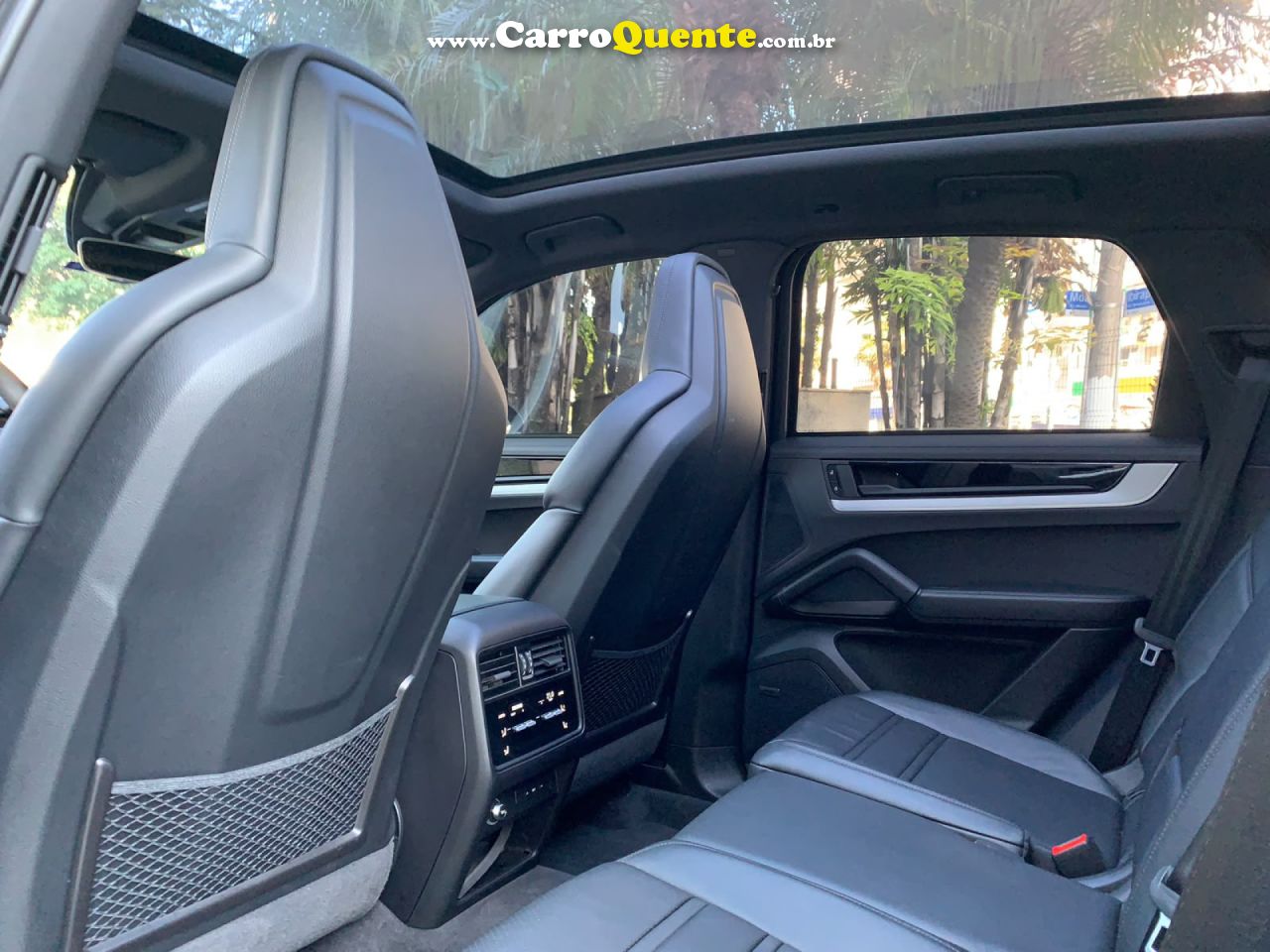 PORSCHE   3.0 V6 E-HYBRID AWD TIPTRONIC   PRETO 2025 3.0 GASOLINA E ELÉTRICO - Loja