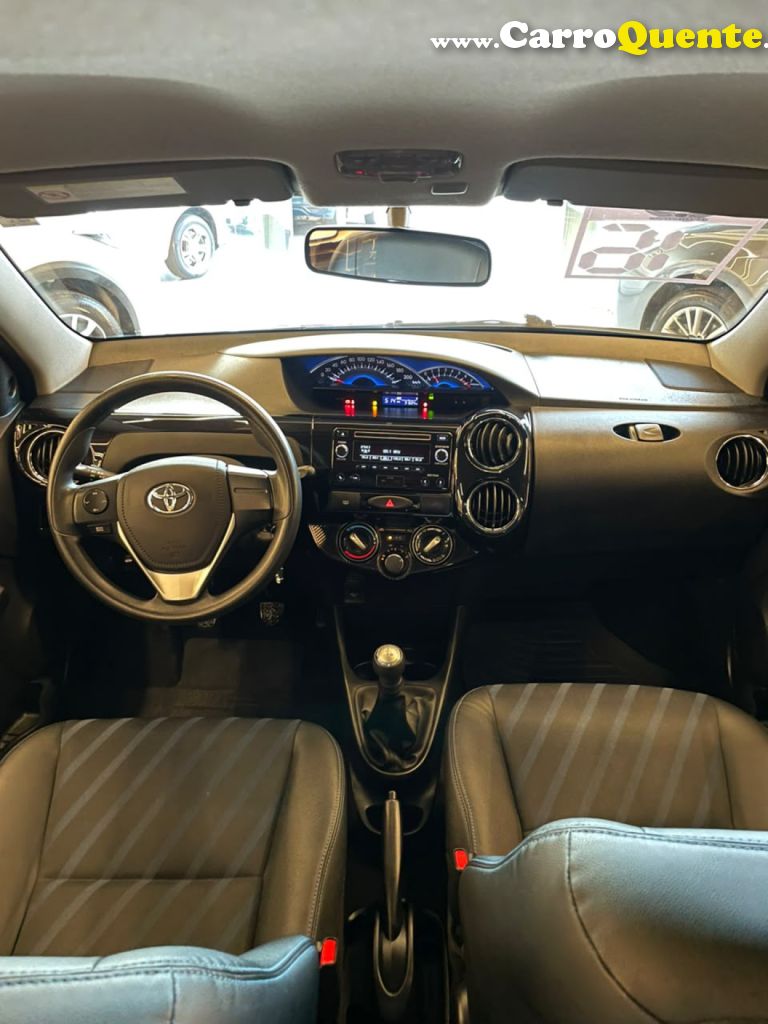 TOYOTA   ETIOS XS 1.5 FLEX 16V 5P MEC.   VERMELHO 2016 1.5 FLEX - Loja