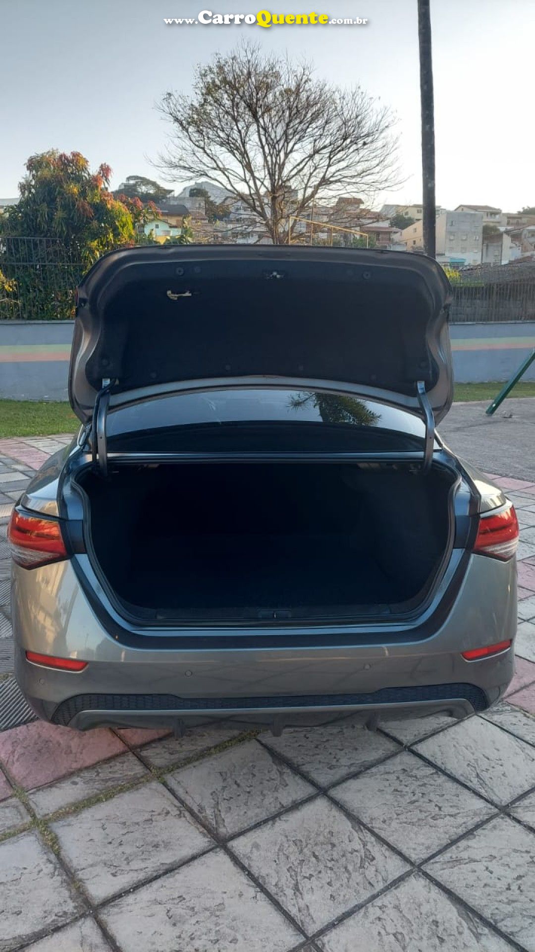 NISSAN   SENTRA EXCLUSIVE 2.0 16V AUT.   CINZA 2023 2.0 GASOLINA - Loja