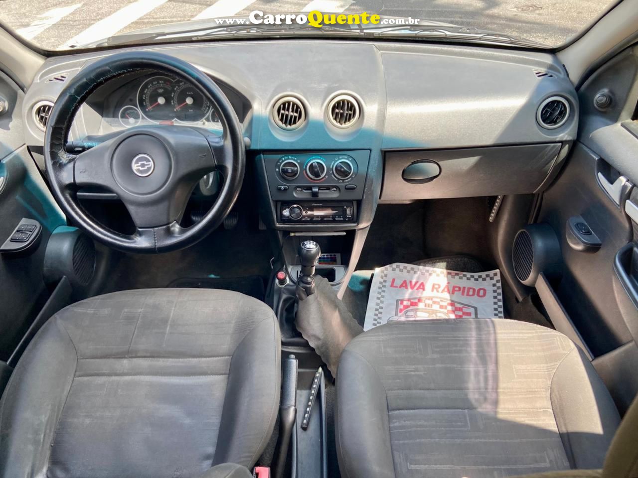 CHEVROLET   PRISMA  SED. MAXX LT 1.4 8V ECONOF. 4P   PRATA 2010 1.4 GASOLINA - Loja