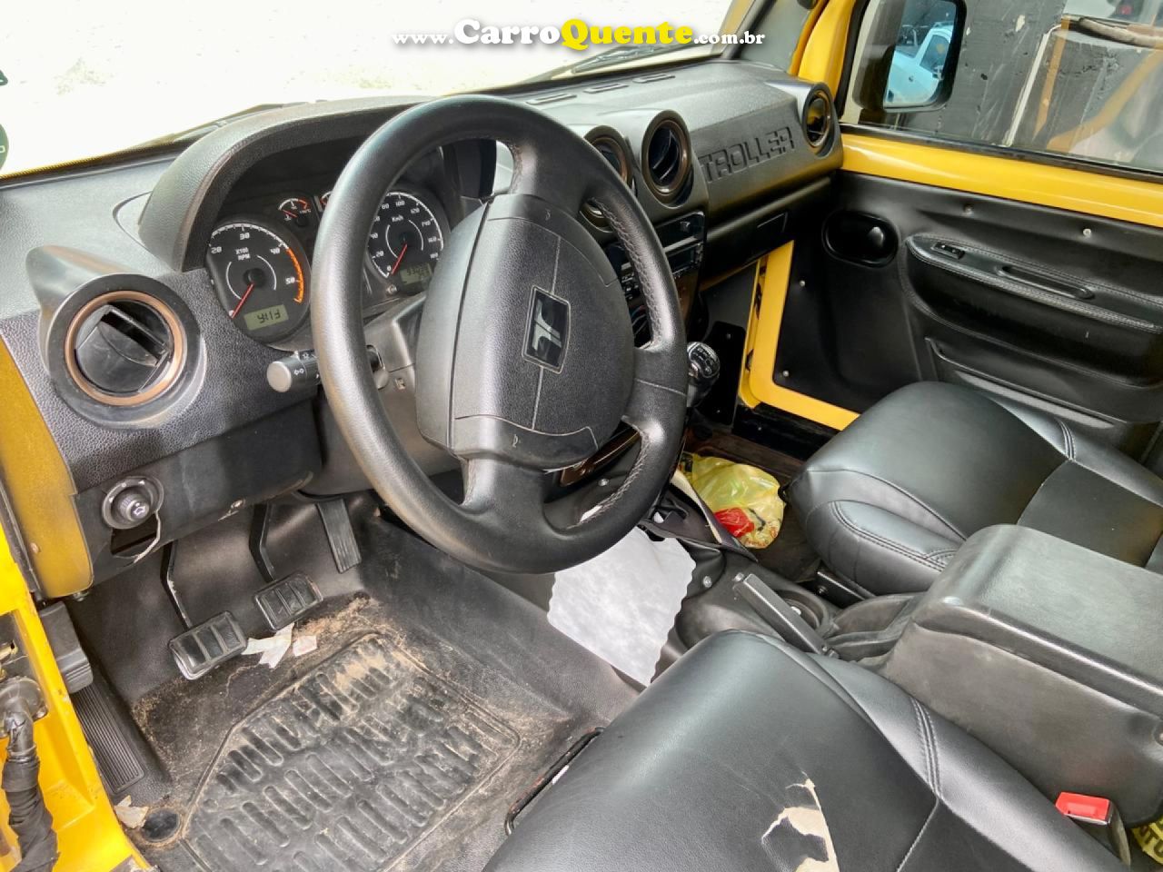 TROLLER   T-4 4X4 3.0 TB INT. CAP. RÍGIDA DIESEL   AMARELO 2009 3.0 DIESEL - Loja