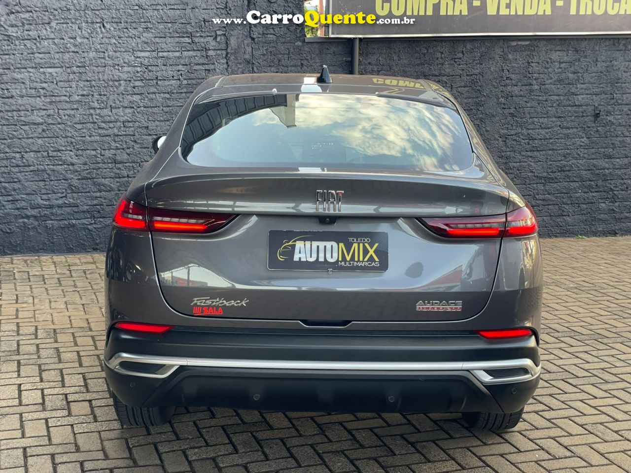 FIAT   FASTBACK AUDACE 1.0 200 T. FLEX AUT   CINZA 2024 1.0 FLEX - Loja