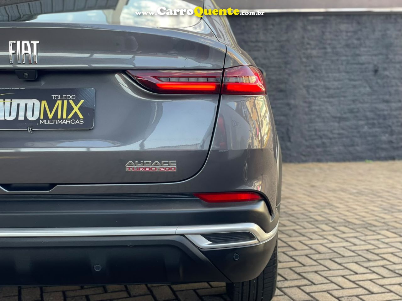 FIAT   FASTBACK AUDACE 1.0 200 T. FLEX AUT   CINZA 2024 1.0 FLEX - Loja