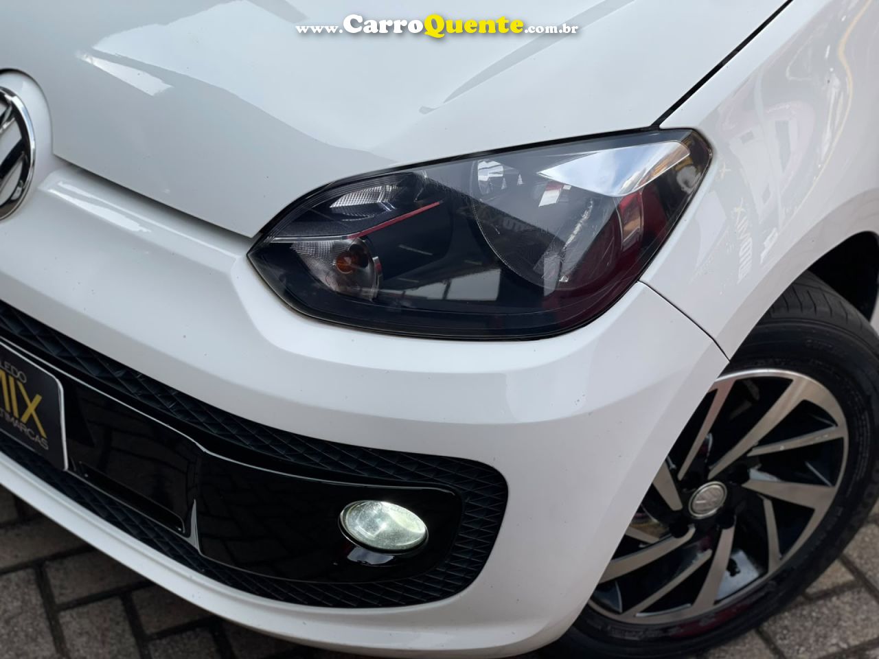 VOLKSWAGEN   UP! MOVE 1.0 TSI TOTAL FLEX 12V 5P   BRANCO 2016 1.0 FLEX - Loja