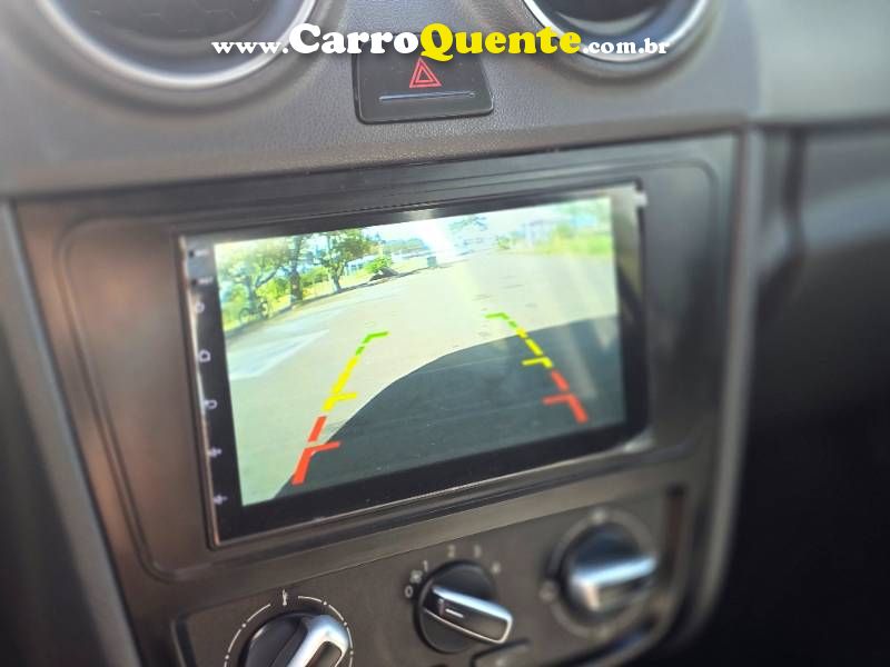 Saveiro 1.6 Mi Total Flex 8V CE 2014/2014 VolksWagen - Loja
