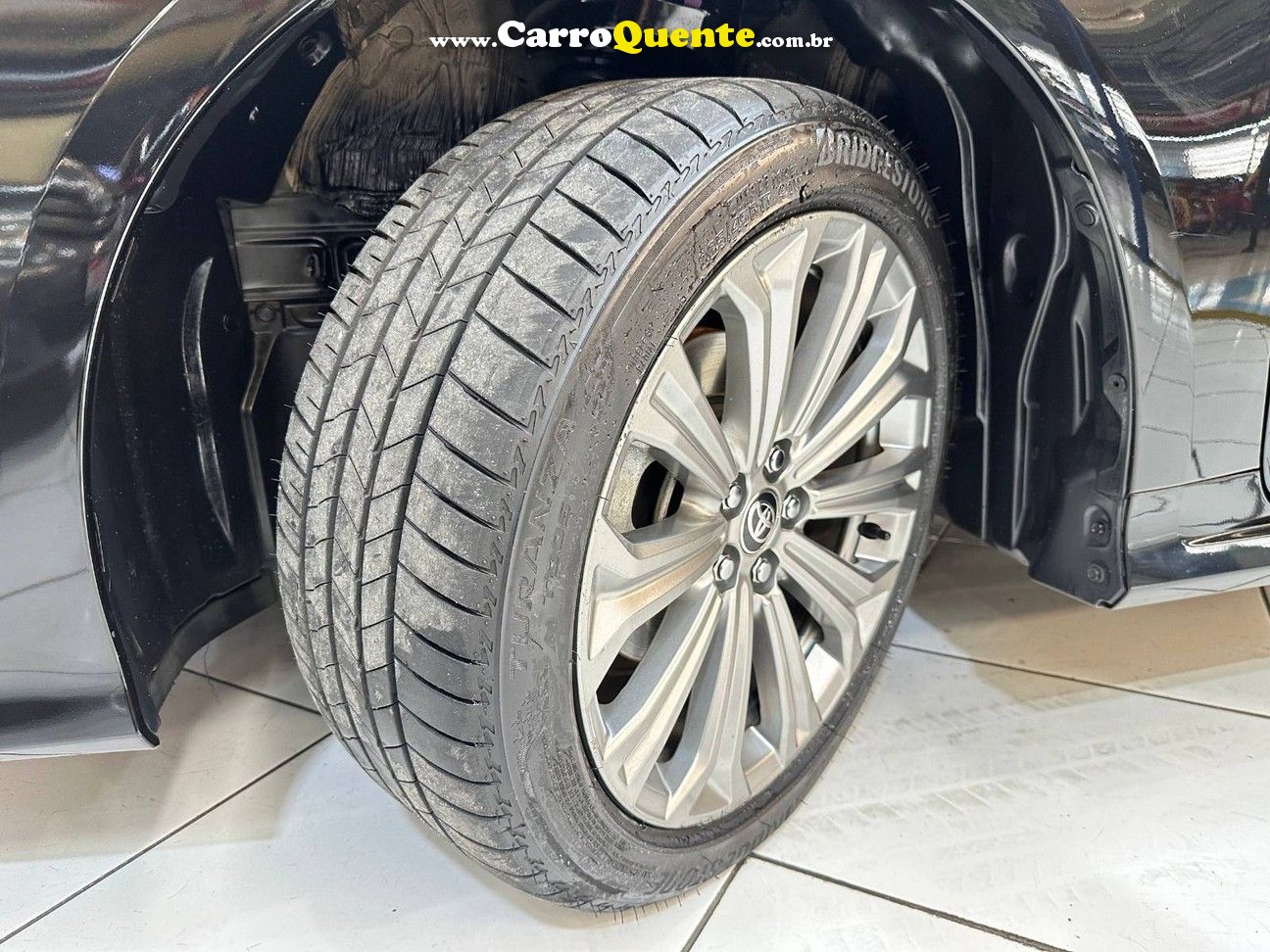 TOYOTA COROLLA 2.0 XEI 2023 - Loja
