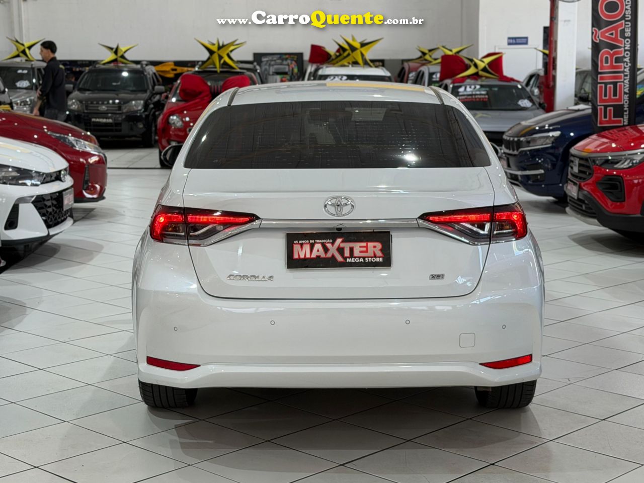 TOYOTA COROLLA 2.0 XEI 2023 - Loja