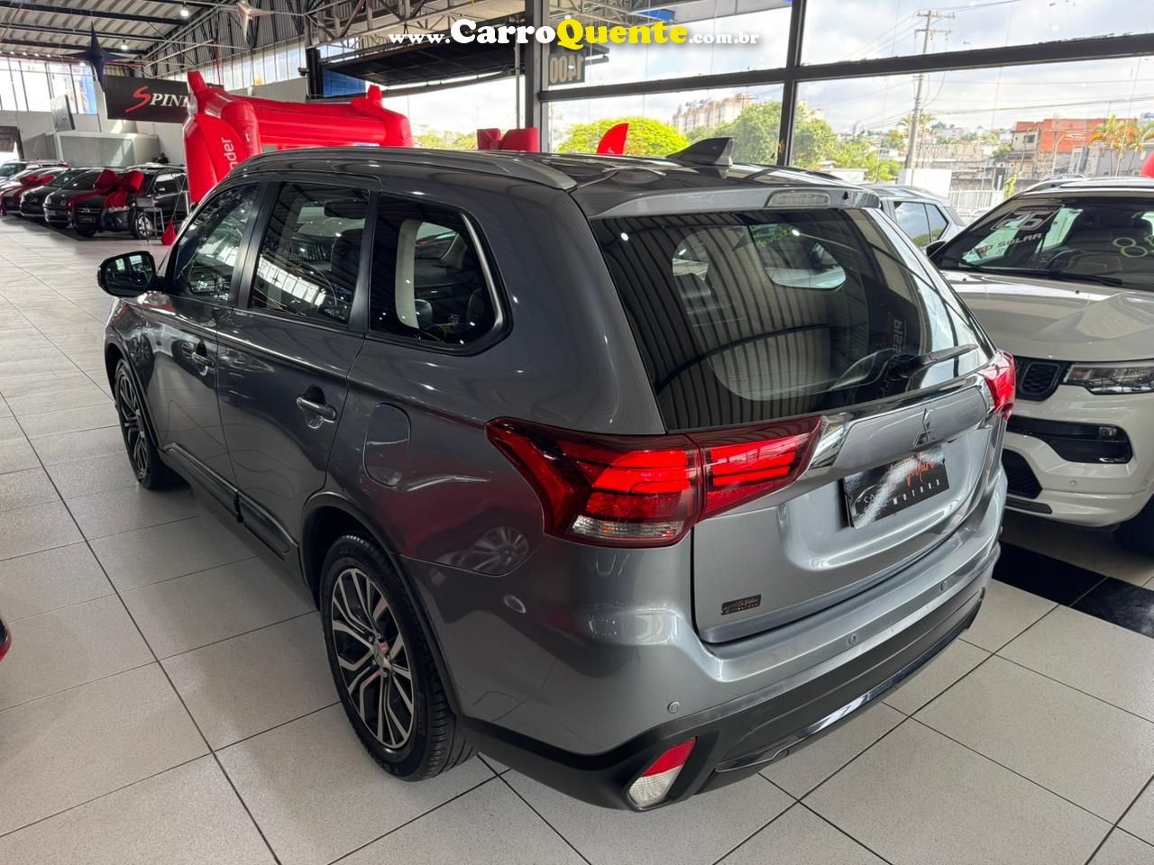 MITSUBISHI OUTLANDER 2.0 16V 2017 - Loja