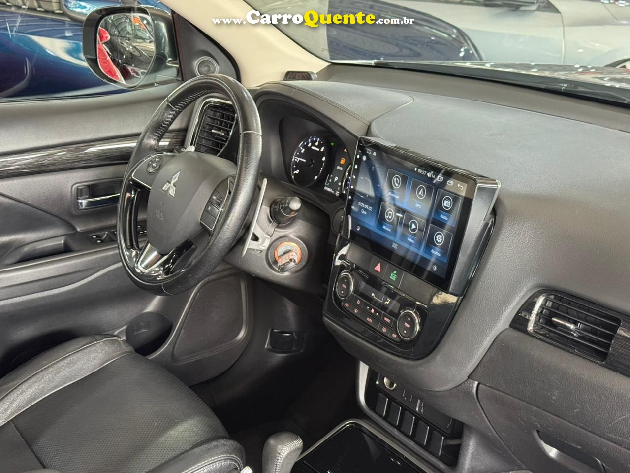MITSUBISHI OUTLANDER 2.0 16V 2017 - Loja