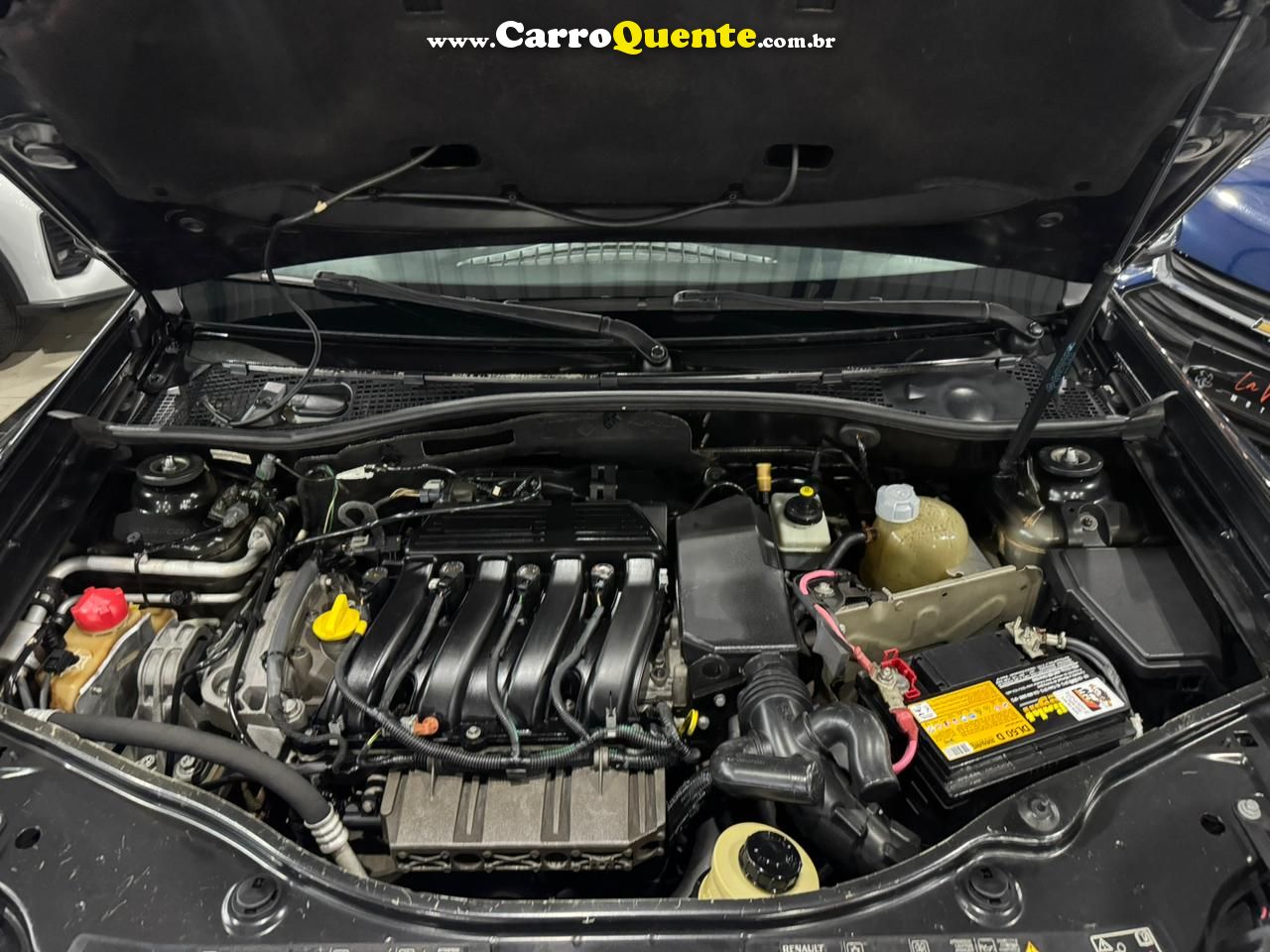 RENAULT DUSTER 2.0 DYNAMIQUE 4X2 16V 2014 - Loja