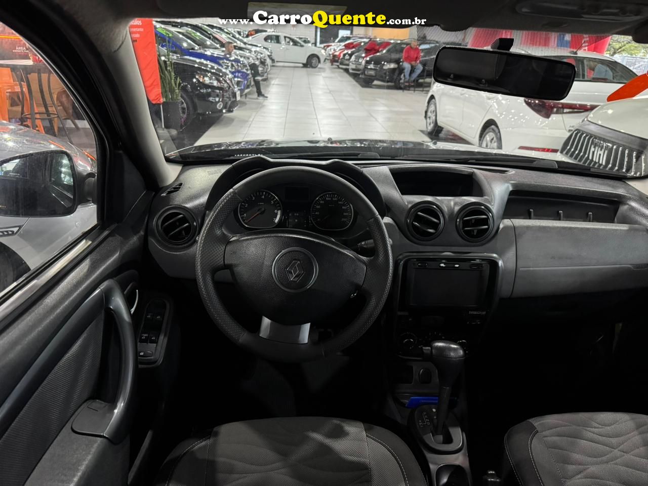 RENAULT DUSTER 2.0 DYNAMIQUE 4X2 16V 2014 - Loja