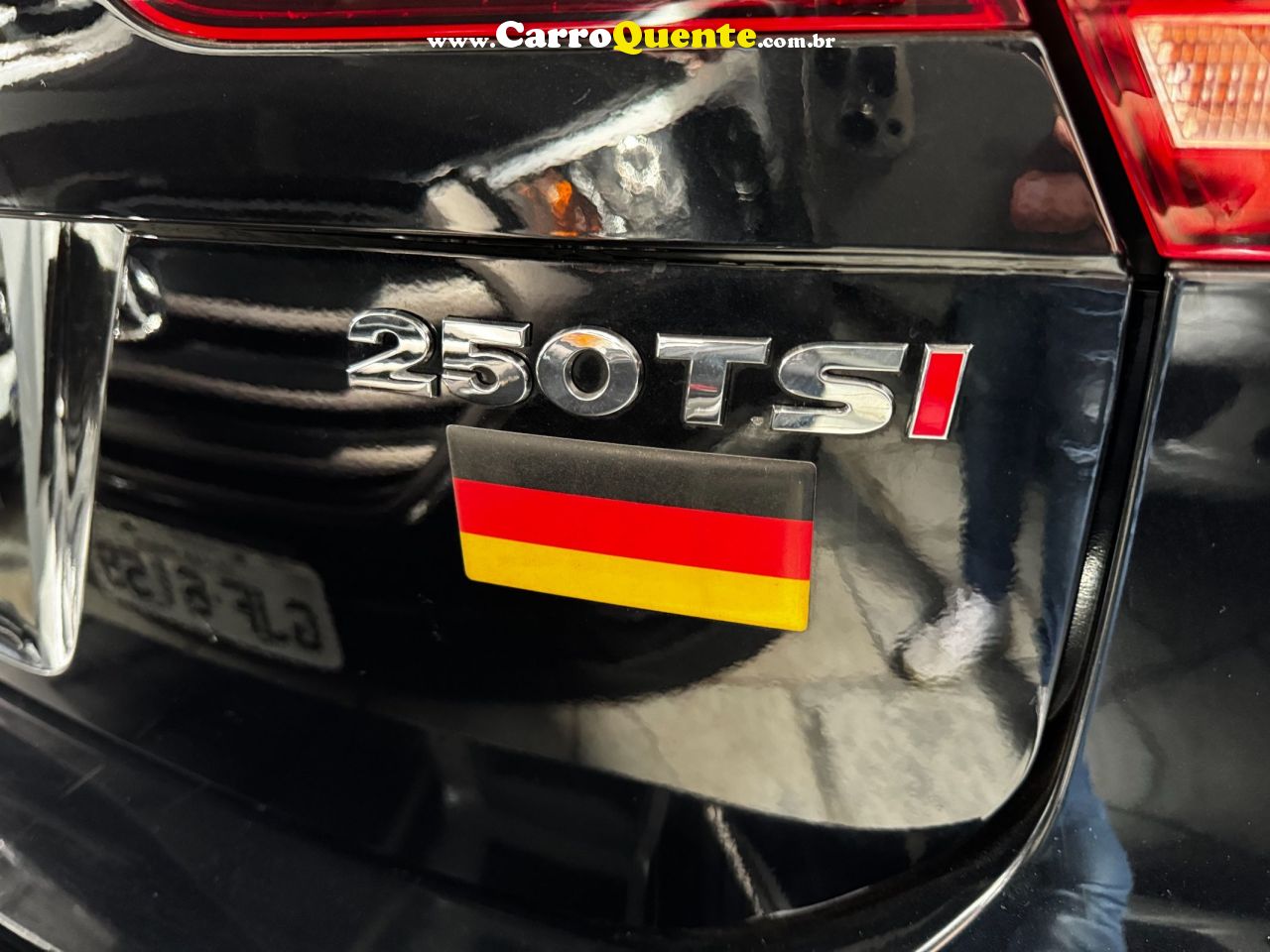 VOLKSWAGEN TIGUAN 1.4 250 TSI TOTAL ALLSPACE 2019 - Loja