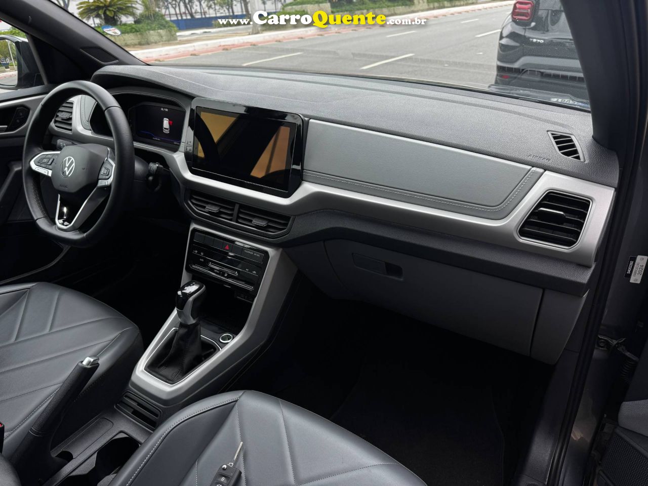 VOLKSWAGEN T-CROSS 1.0 200 TSI TOTAL COMFORTLINE 2025 - Loja