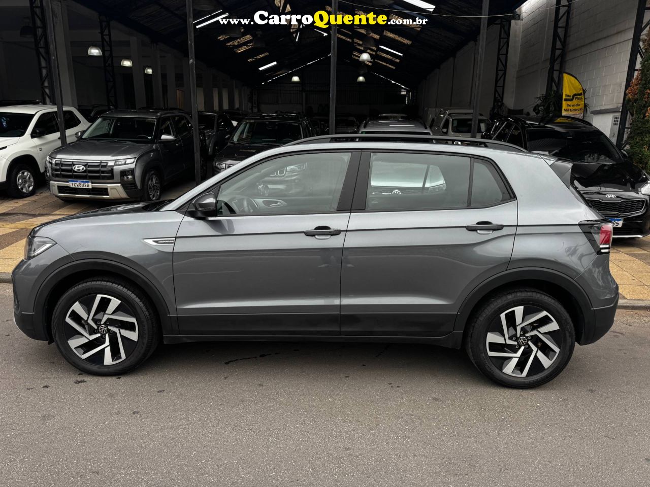 VOLKSWAGEN T-CROSS 1.0 200 TSI TOTAL COMFORTLINE 2025 - Loja