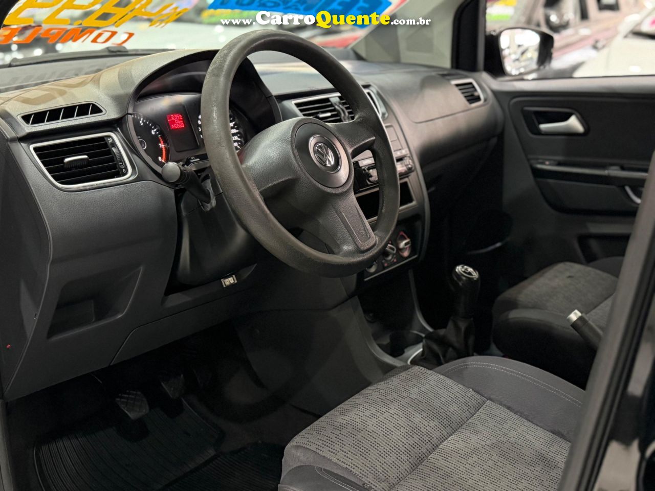 VOLKSWAGEN FOX 1.6 MI 8V 2013 - Loja