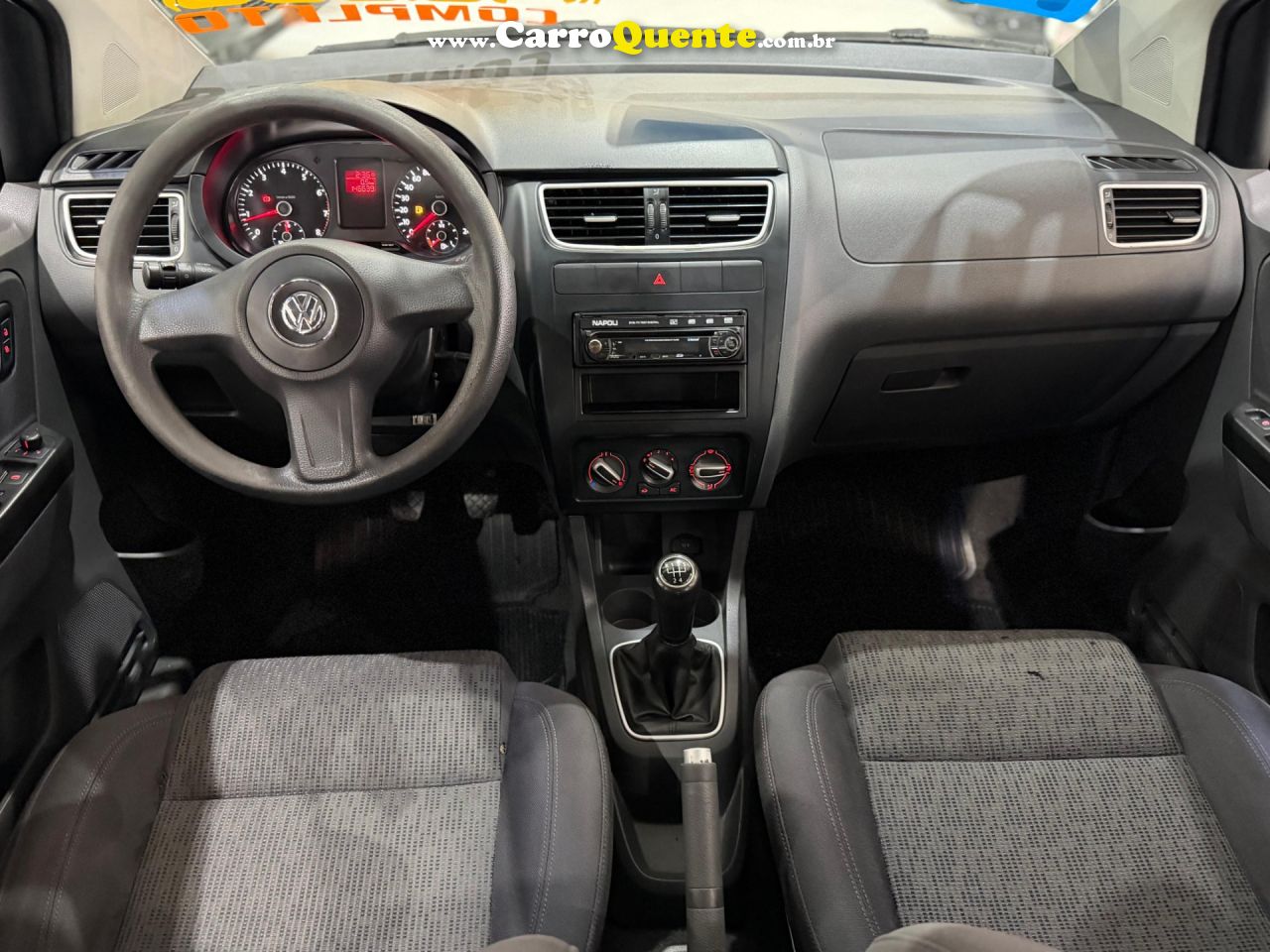 VOLKSWAGEN FOX 1.6 MI 8V 2013 - Loja