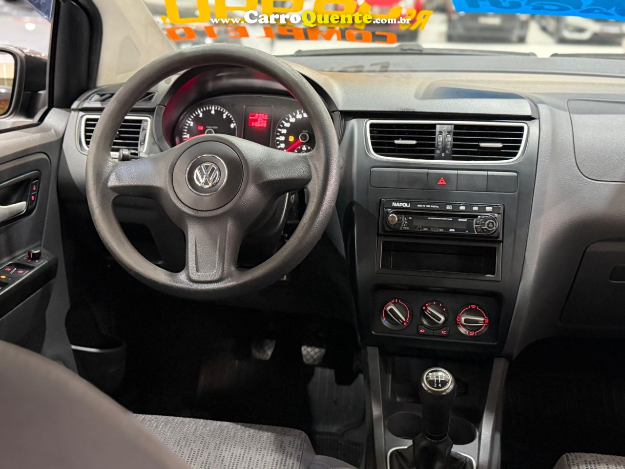 VOLKSWAGEN FOX 1.6 MI 8V 2013 - Loja