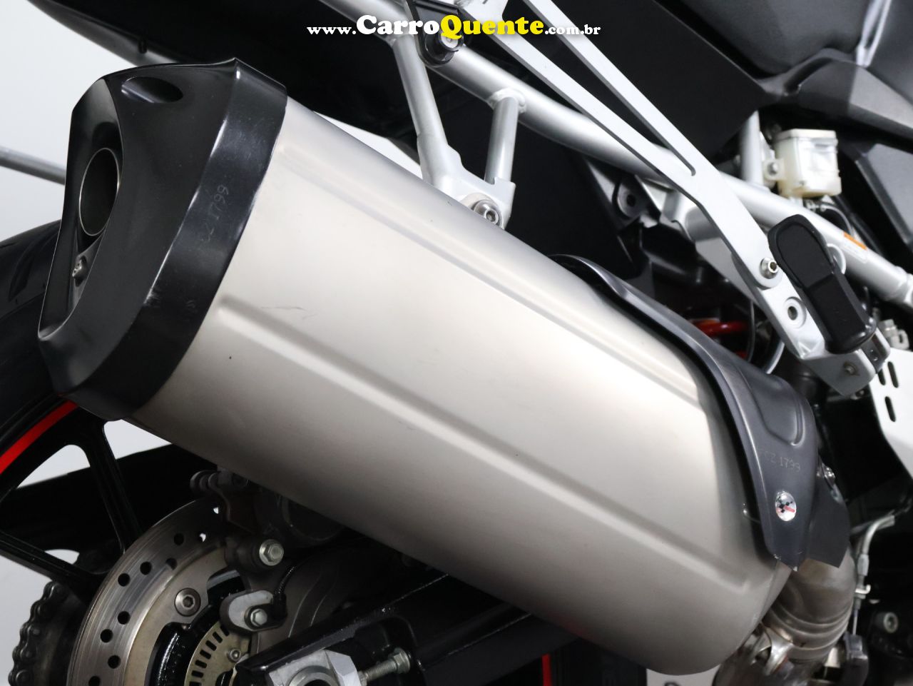 SUZUKI V-STROM 1000 ABS 2018 - Loja