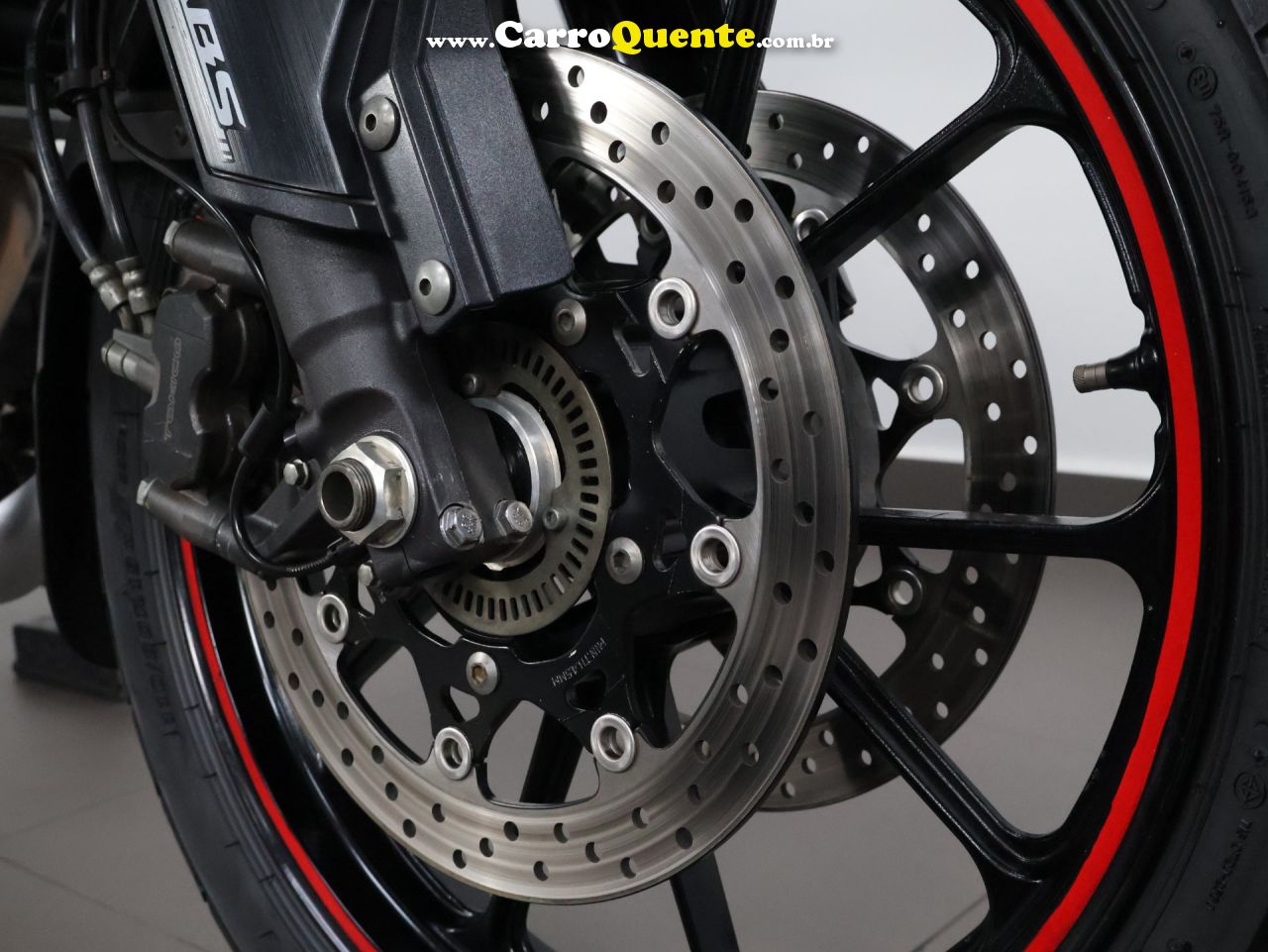 SUZUKI V-STROM 1000 ABS 2018 - Loja