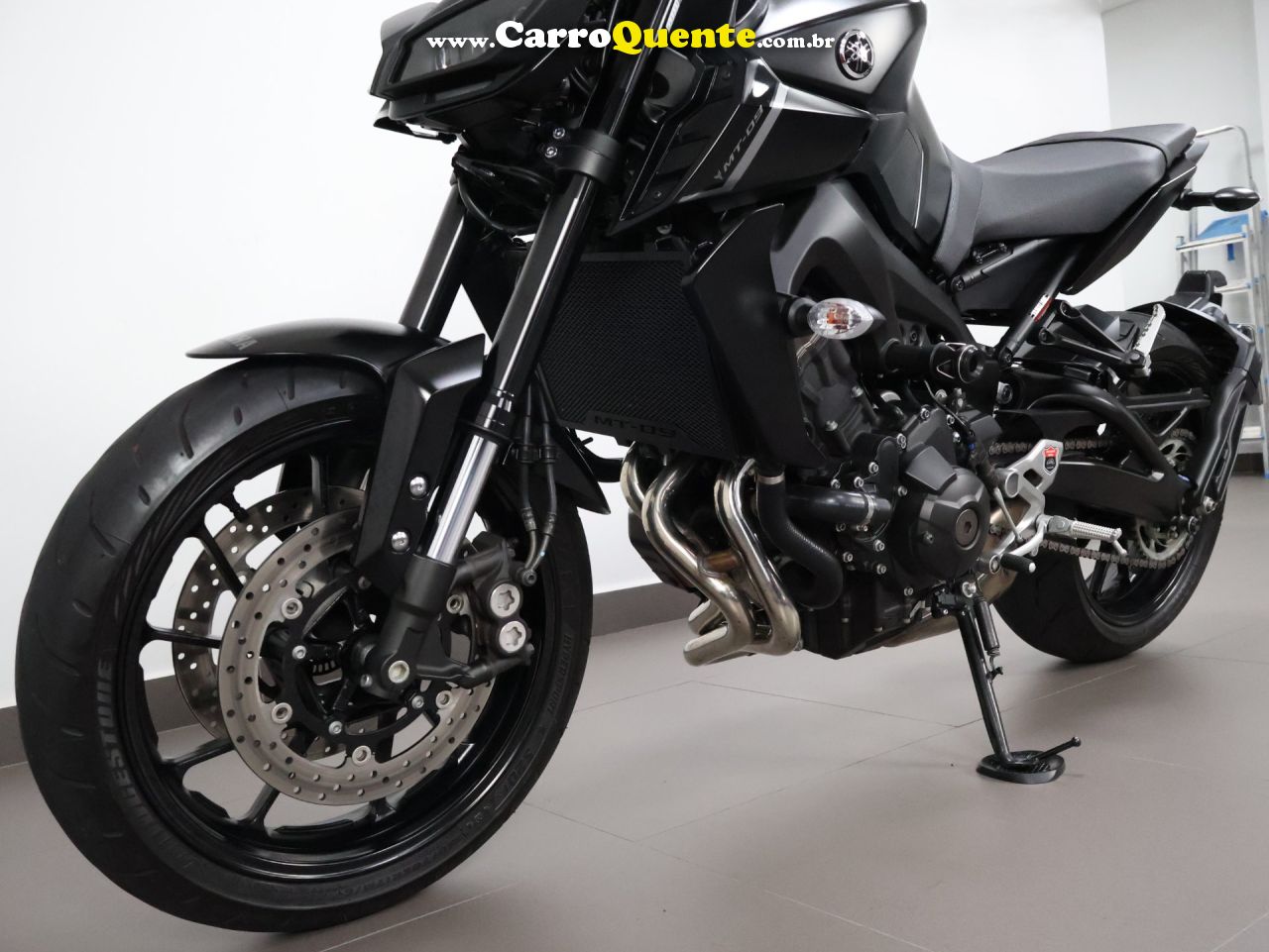YAMAHA MT-09 ABS 2025 - Loja