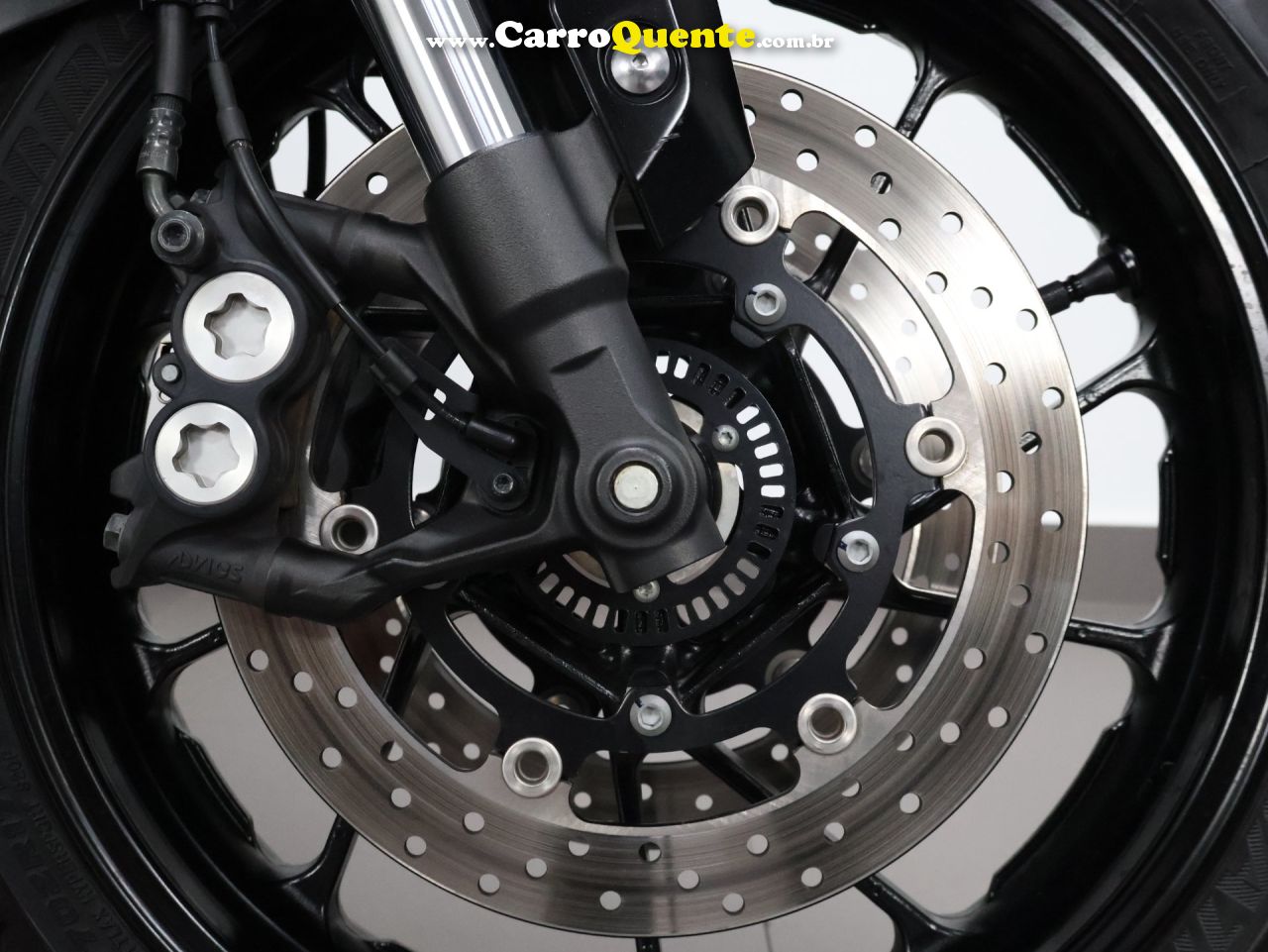 YAMAHA MT-09 ABS 2025 - Loja