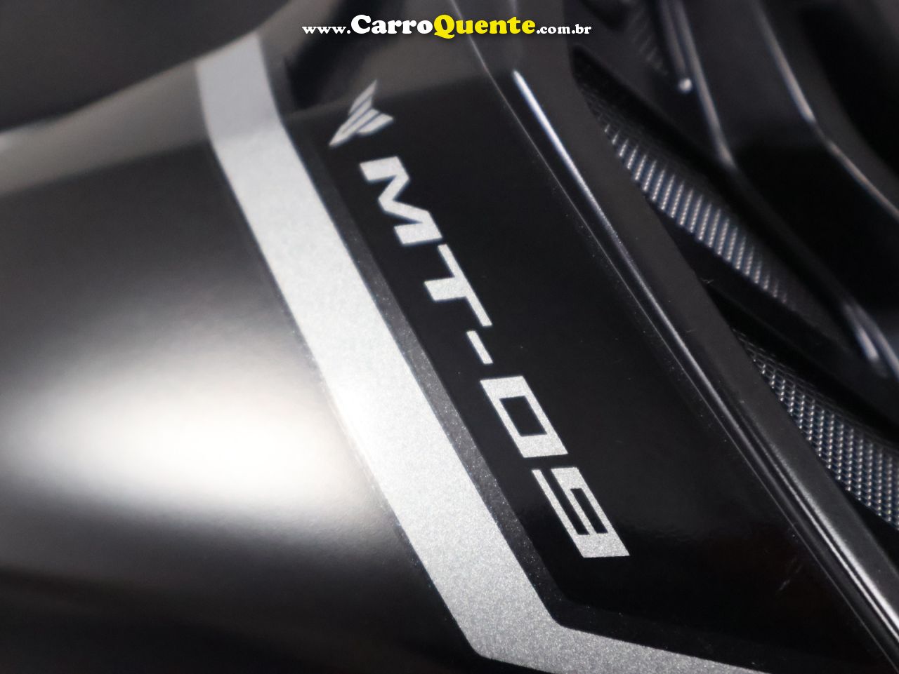 YAMAHA MT-09 ABS 2025 - Loja