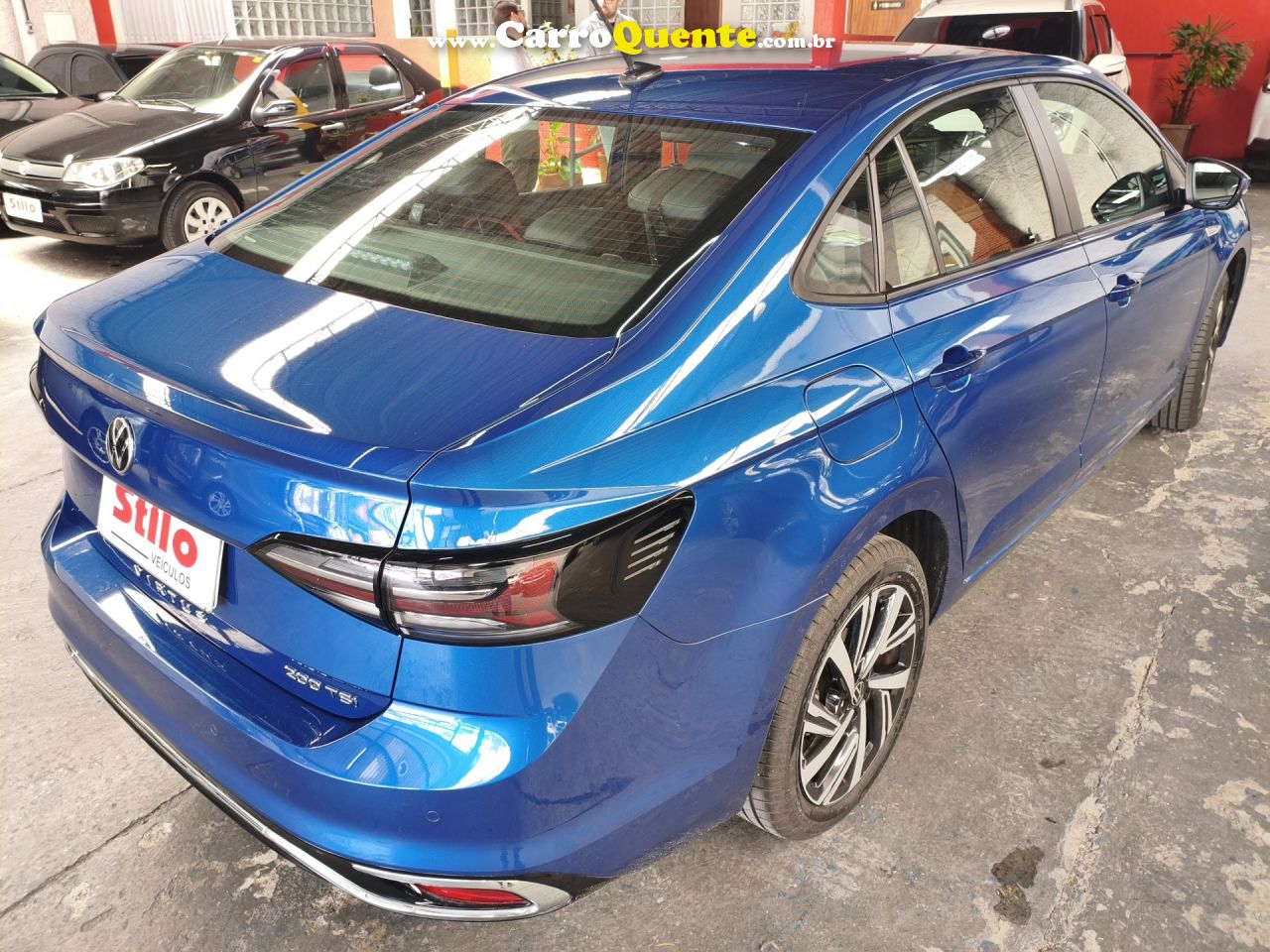 VOLKSWAGEN   VIRTUS HIGHLINE 200 TSI 1.0 FLEX 12V AUT   AZUL 2025 1.0 FLEX - Loja