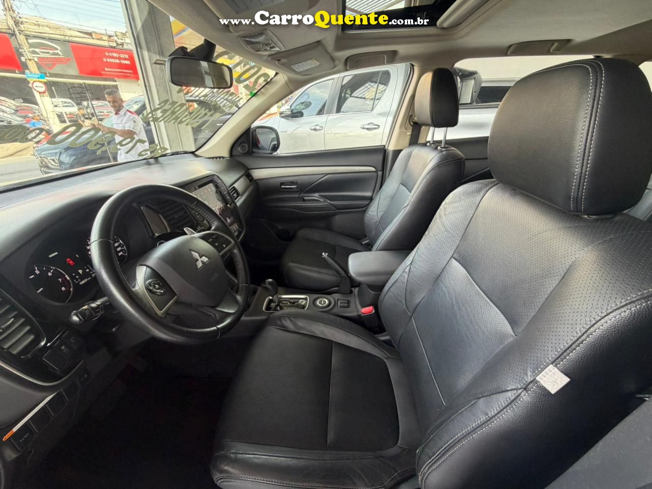 MITSUBISHI   OUTLANDER 3.0 GT 3.0 V6 AUT.   BRANCO 2015 3.0 GASOLINA - Loja