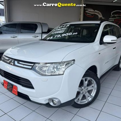 MITSUBISHI   OUTLANDER 3.0 GT 3.0 V6 AUT.   BRANCO 2015 3.0 GASOLINA
