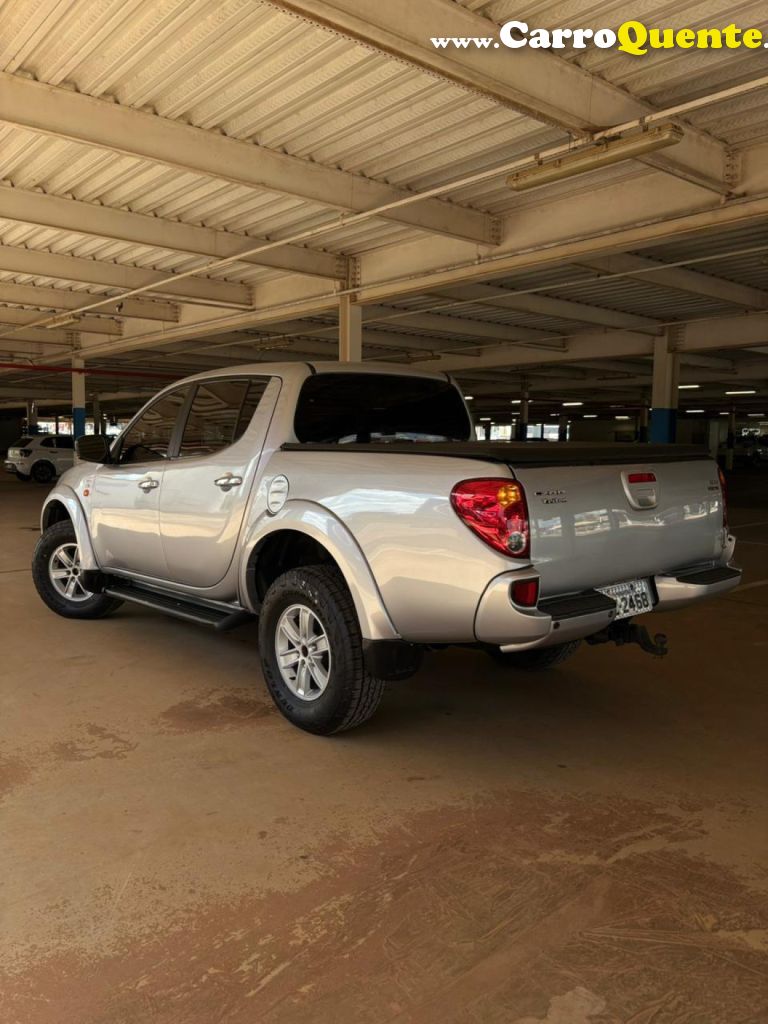 MITSUBISHI   L200 TRITON HPE 3.2 CD TB INT.DIESEL AUT   PRATA 2008 3.2 DIESEL - Loja