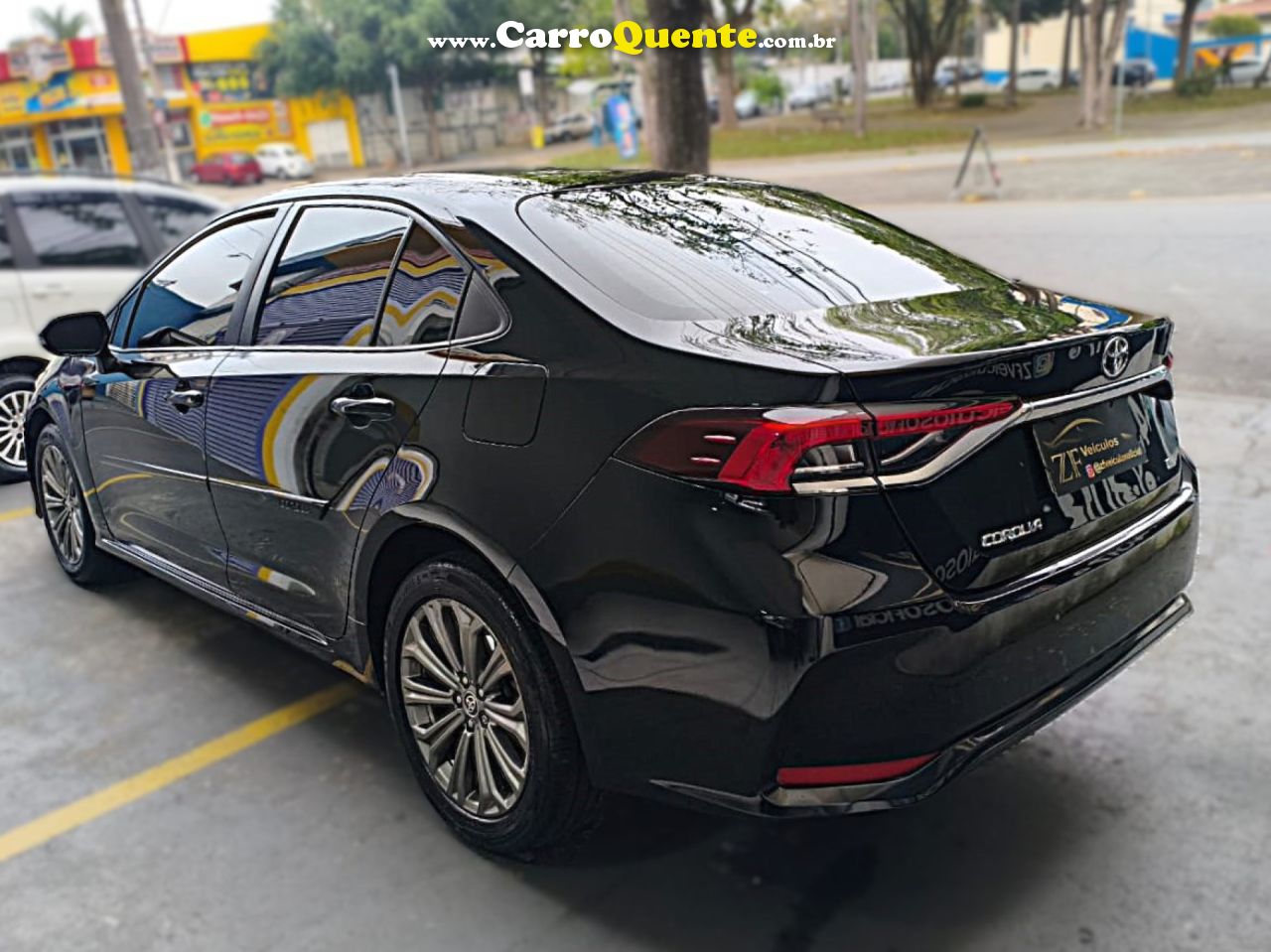 TOYOTA   COROLLA XEI 2.0 FLEX 16V AUT.   PRETO 2023 2.0 FLEX - Loja