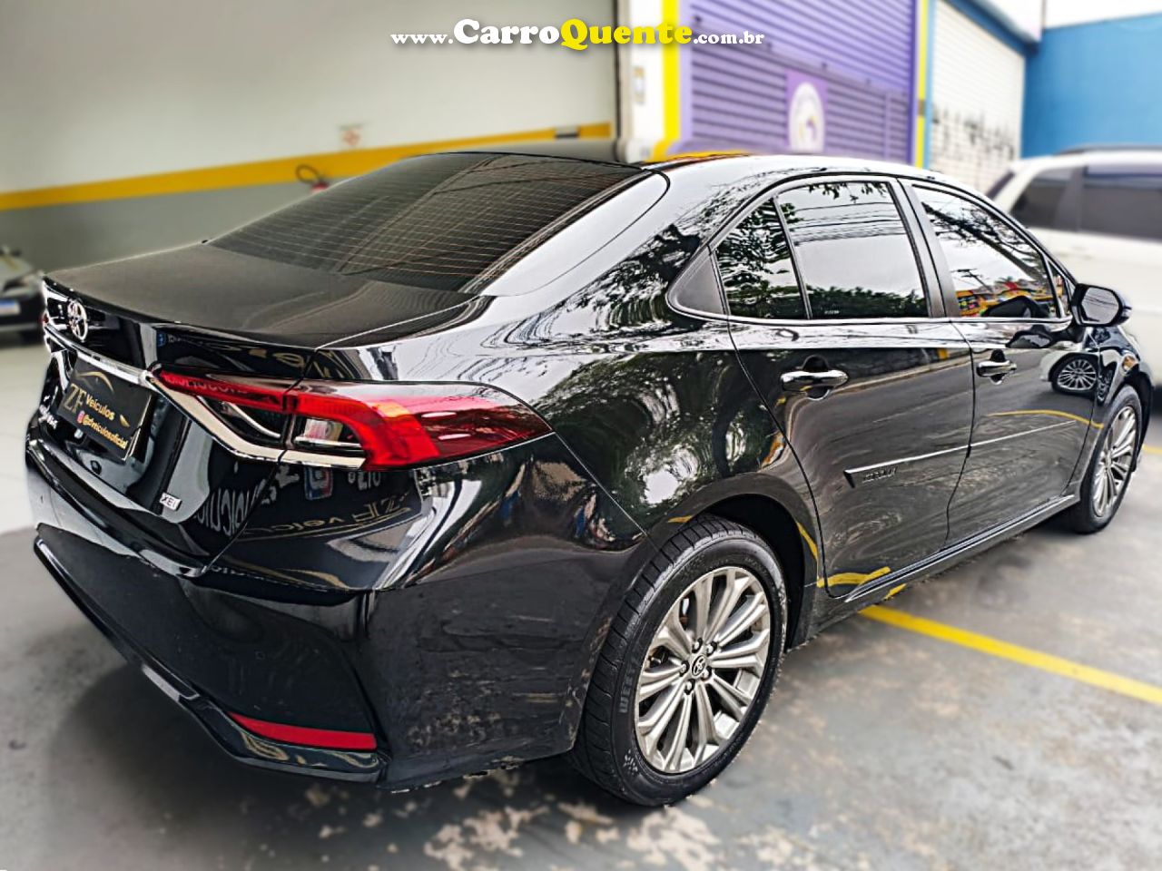 TOYOTA   COROLLA XEI 2.0 FLEX 16V AUT.   PRETO 2023 2.0 FLEX - Loja