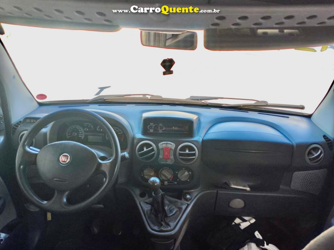 FIAT   DOBLO ADV. XINGU LOCKER 1.8 FLEX 16V 5P   PRATA 2013 1.8 FLEX - Loja
