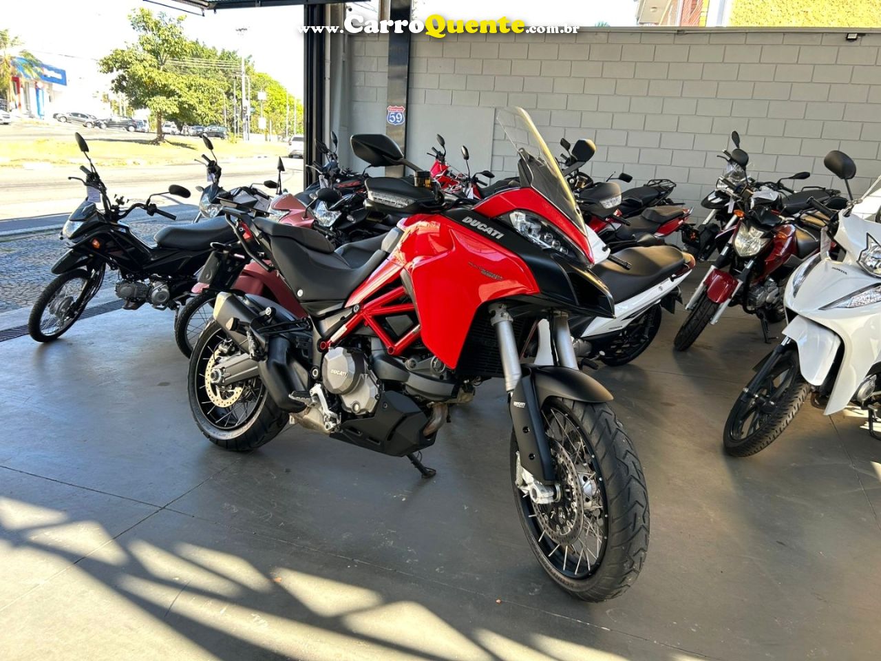 DUCATI - MULTISTRADA 950 S 2021 Gasolina Manual - Loja