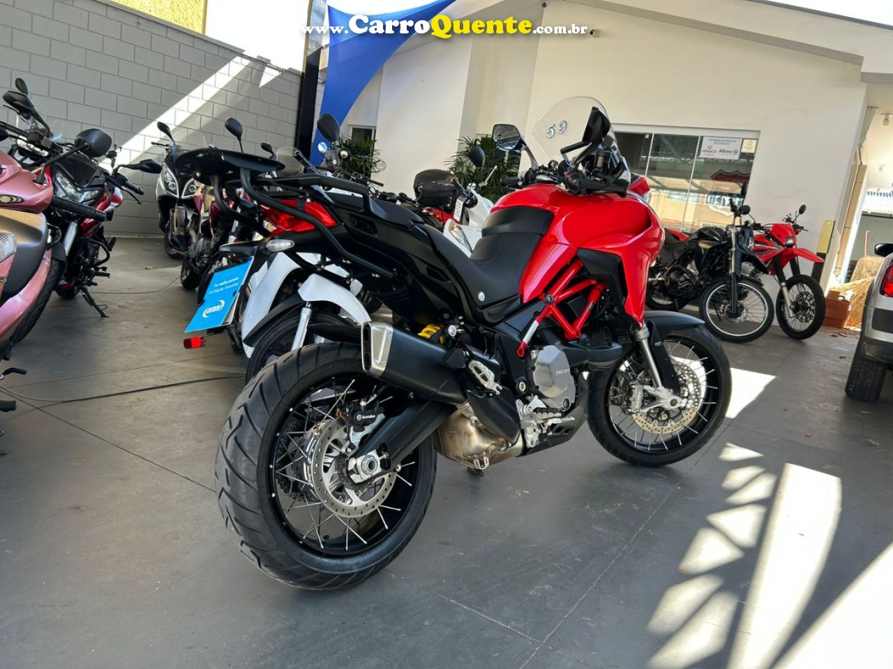 DUCATI - MULTISTRADA 950 S 2021 Gasolina Manual - Loja