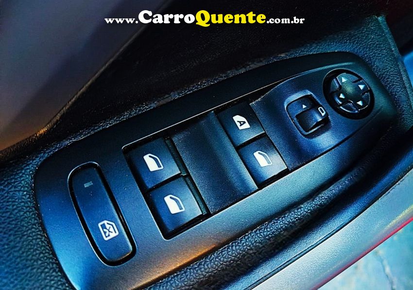 Peugeot 208 1.2 ACTIVE 12V FLEX 4P MANUAL - Loja