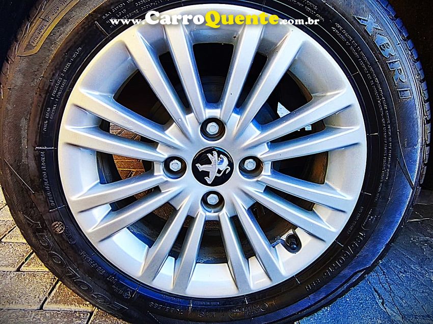 Peugeot 208 1.2 ACTIVE 12V FLEX 4P MANUAL - Loja