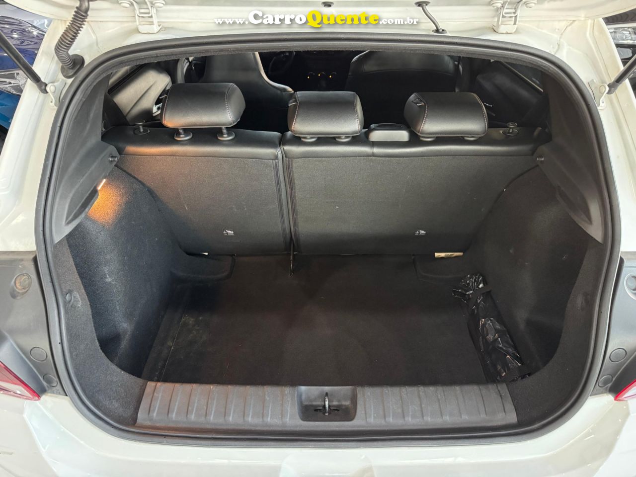 CHEVROLET ONIX 1.0 TURBO RS 2021 - Loja