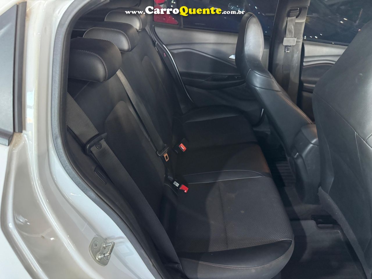 CHEVROLET ONIX 1.0 TURBO RS 2021 - Loja